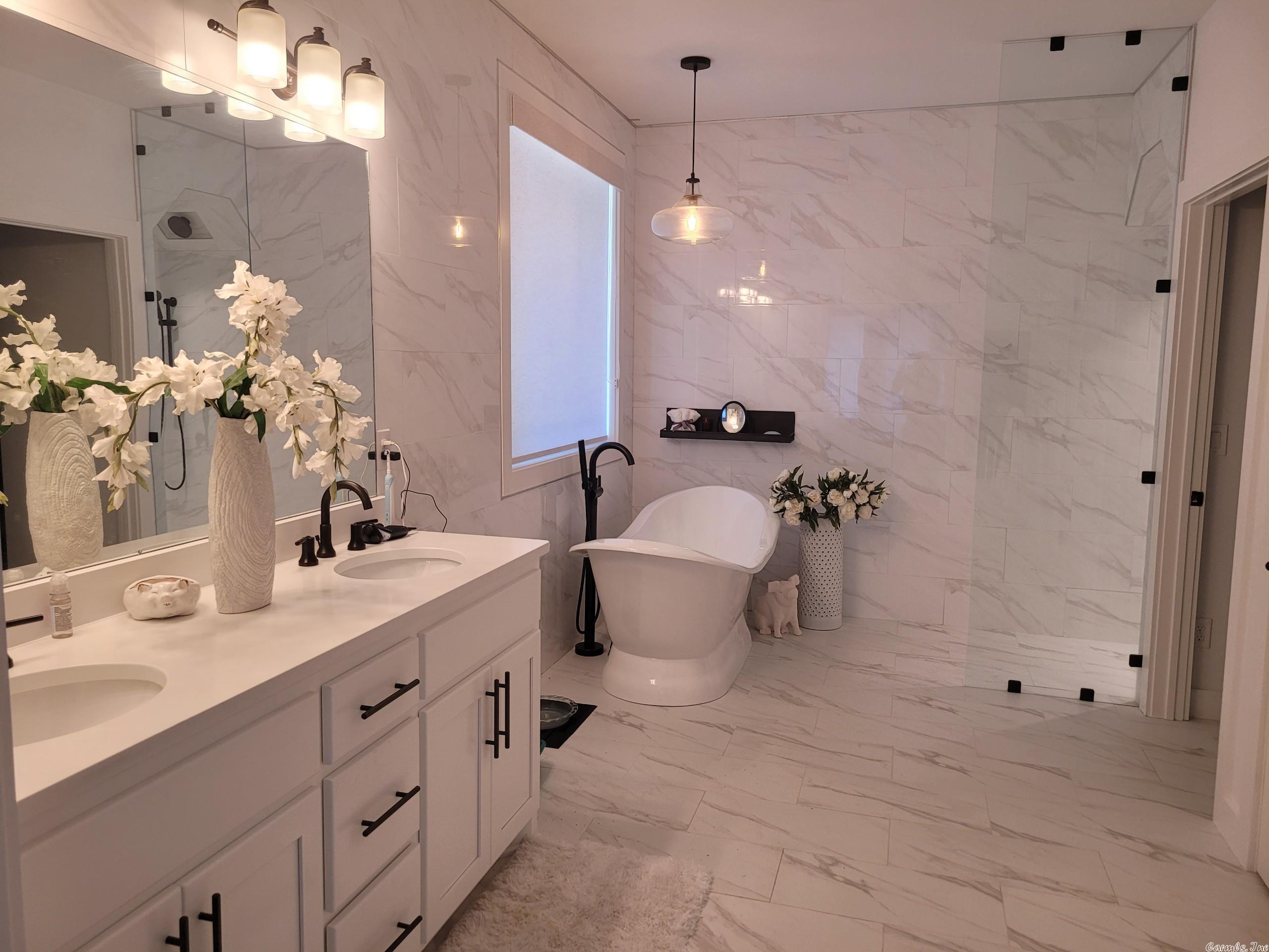 SKYPOINT ESTATES - Residential