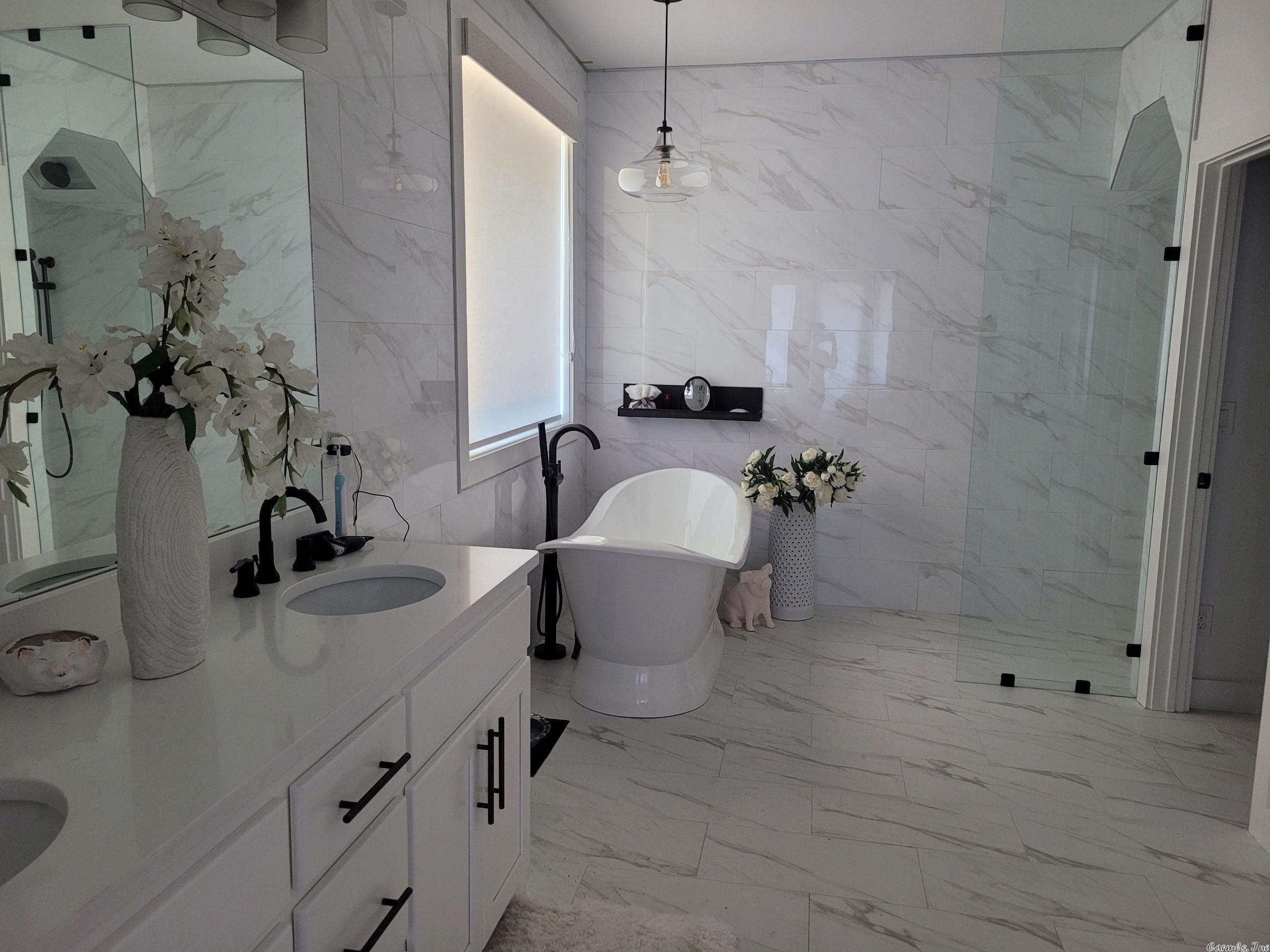 SKYPOINT ESTATES - Residential