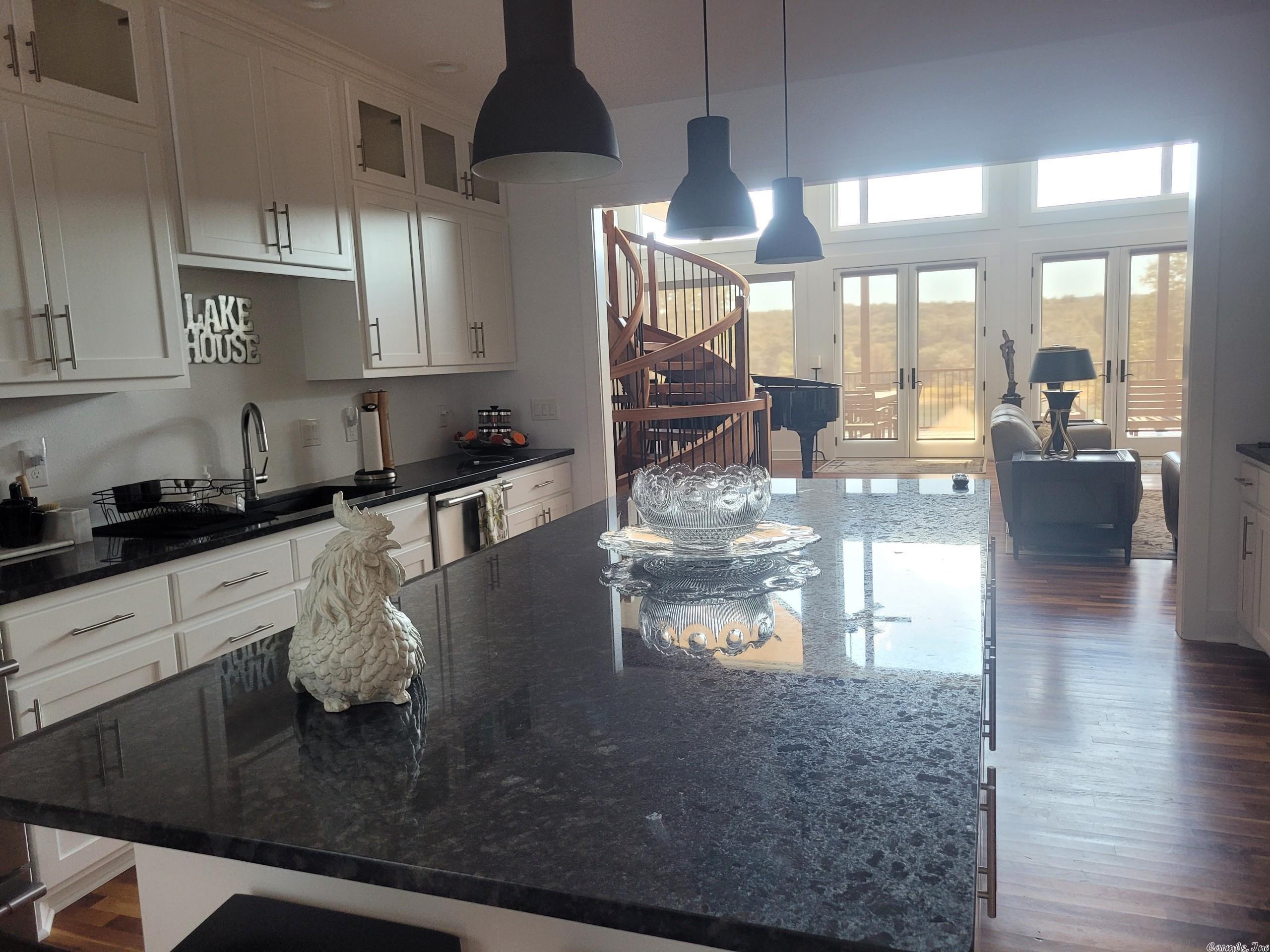 SKYPOINT ESTATES - Residential