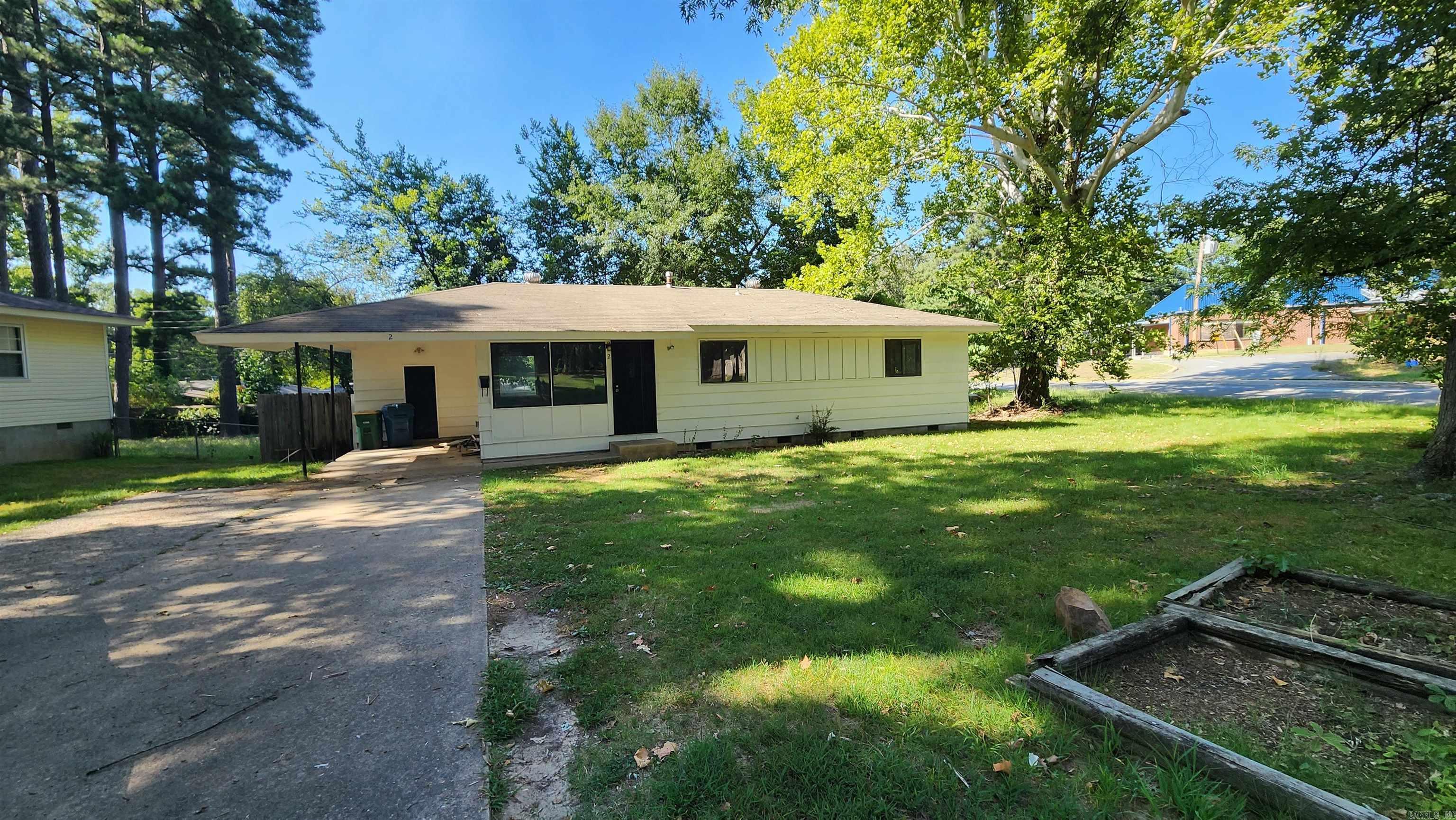 Awesome Home for a first-time homeowner or an investor!