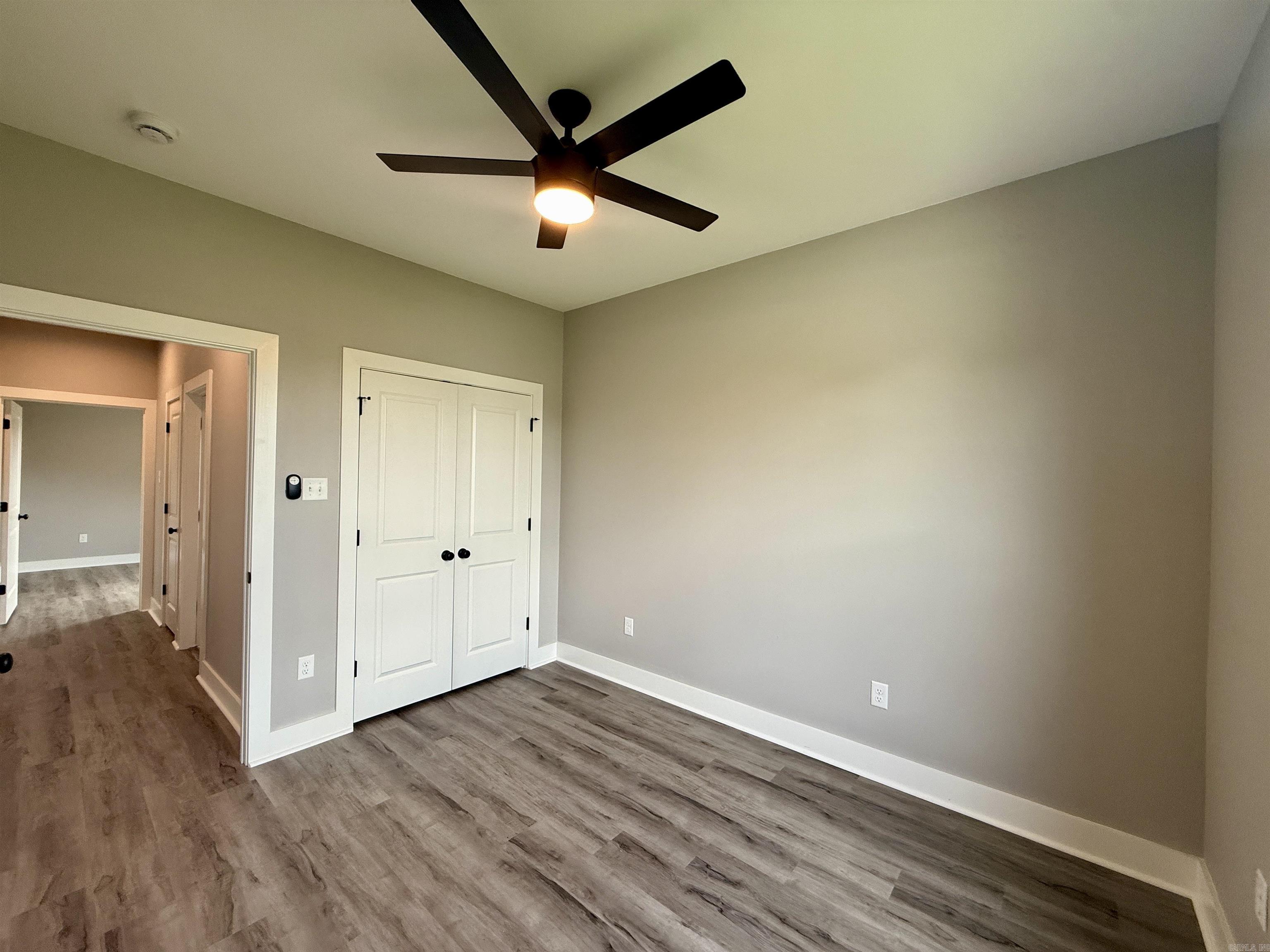EAST MEADOW - Residential