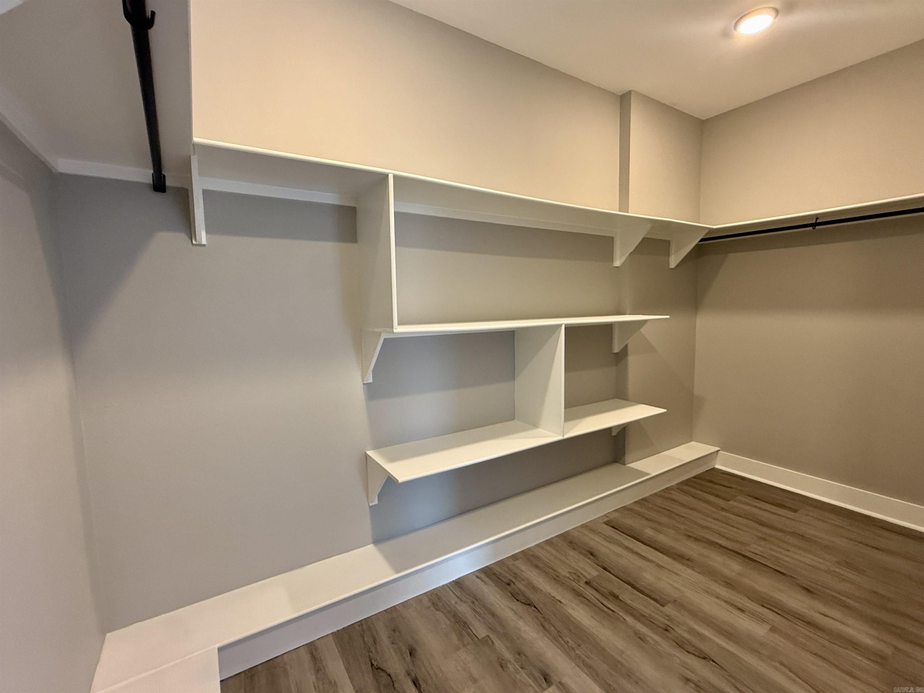EAST MEADOW - Residential