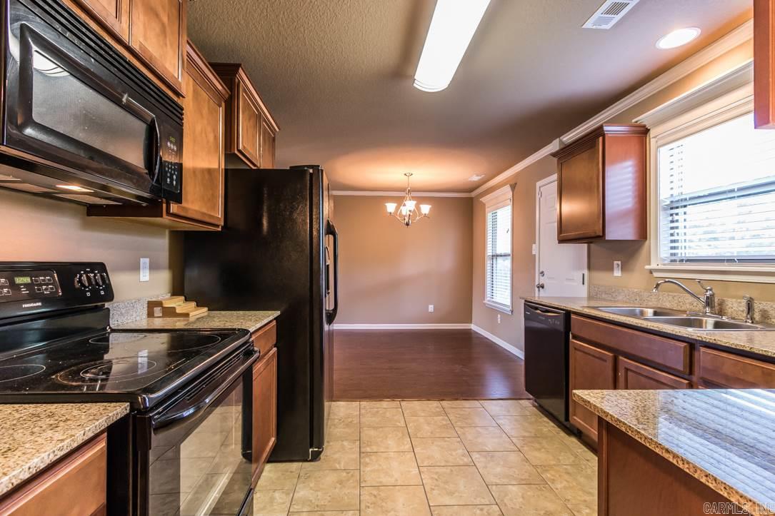 PARKWAY MEADOWS - Residential