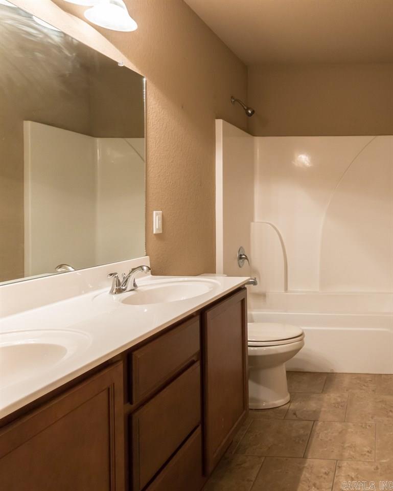 PARKWAY MEADOWS - Residential