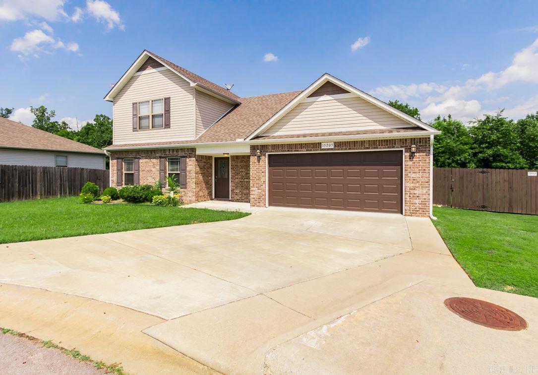 PARKWAY MEADOWS - Residential