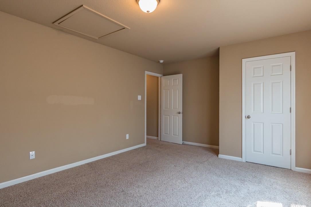 PARKWAY MEADOWS - Residential