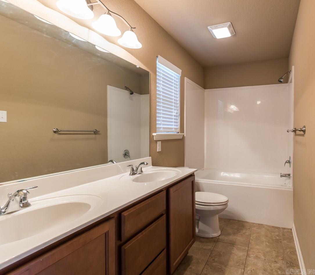PARKWAY MEADOWS - Residential