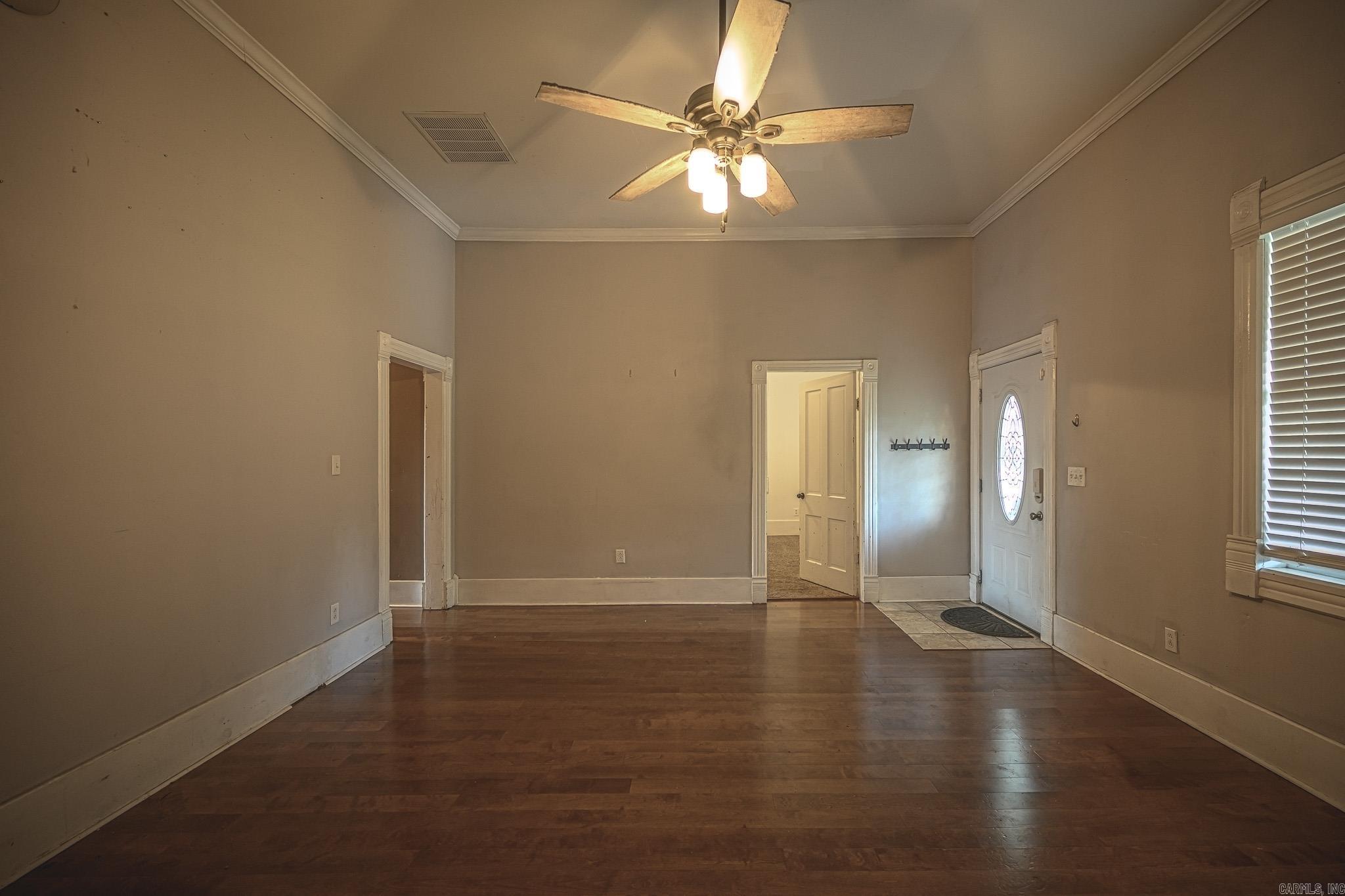 MENA ORIGINAL - Residential