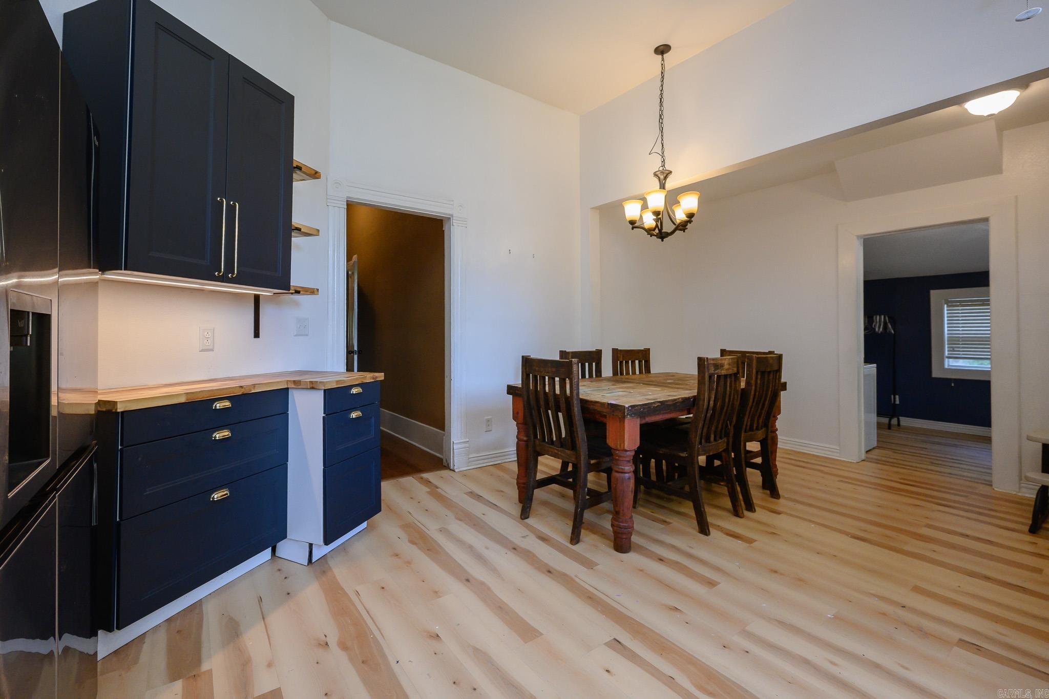 MENA ORIGINAL - Residential