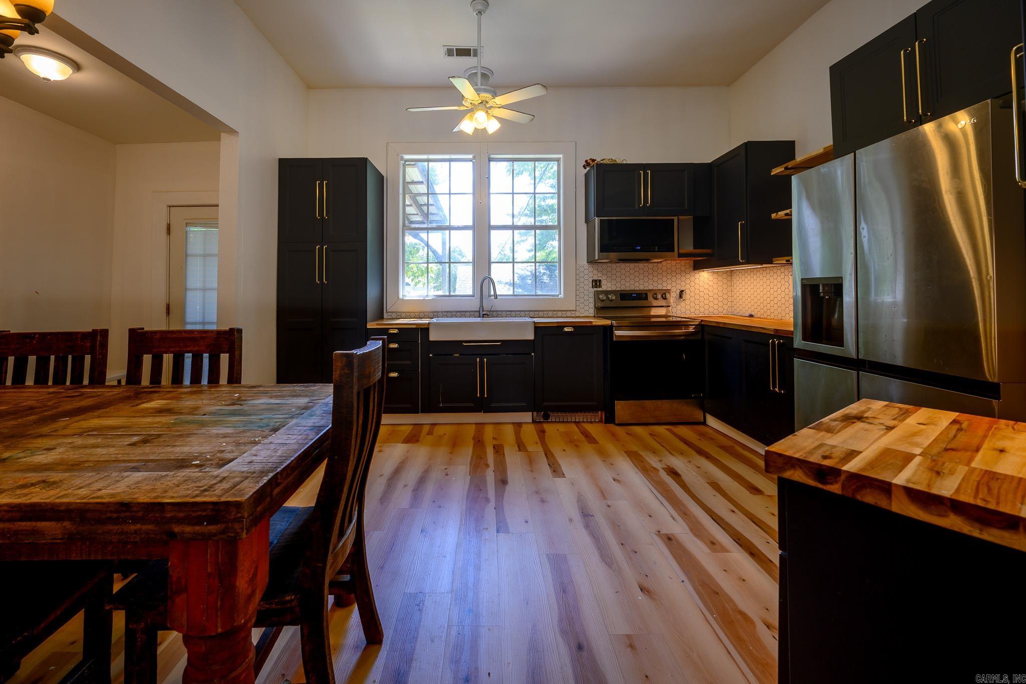 MENA ORIGINAL - Residential