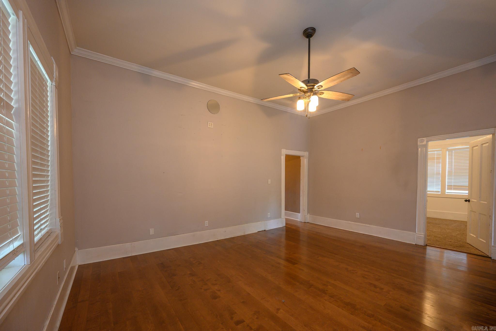 MENA ORIGINAL - Residential