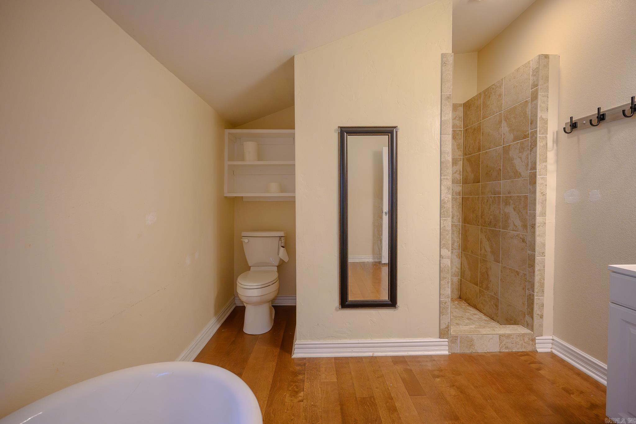 MENA ORIGINAL - Residential