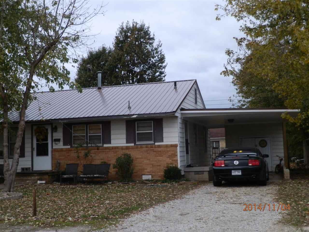 Nice, older house has large living room, eat-in kitchen and fenced back yard. No pets. Not on HUD Section 8. Minimum six month lease required. Application required. Nominal application fee.