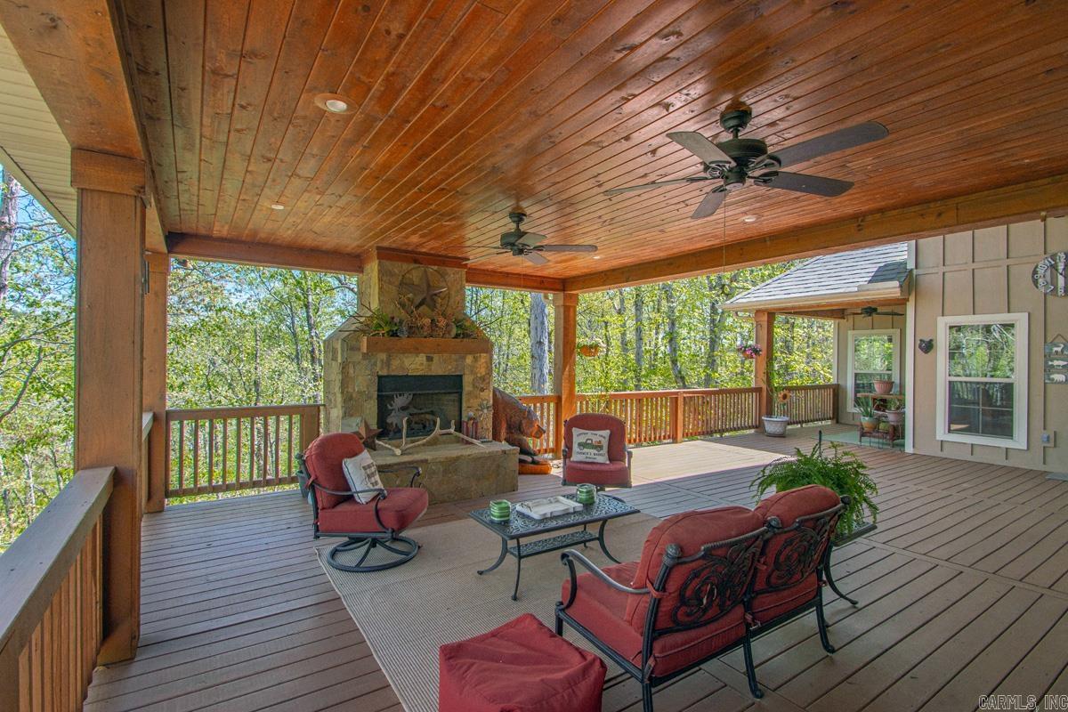 EAGLE RIDGE ESTATES - Residential