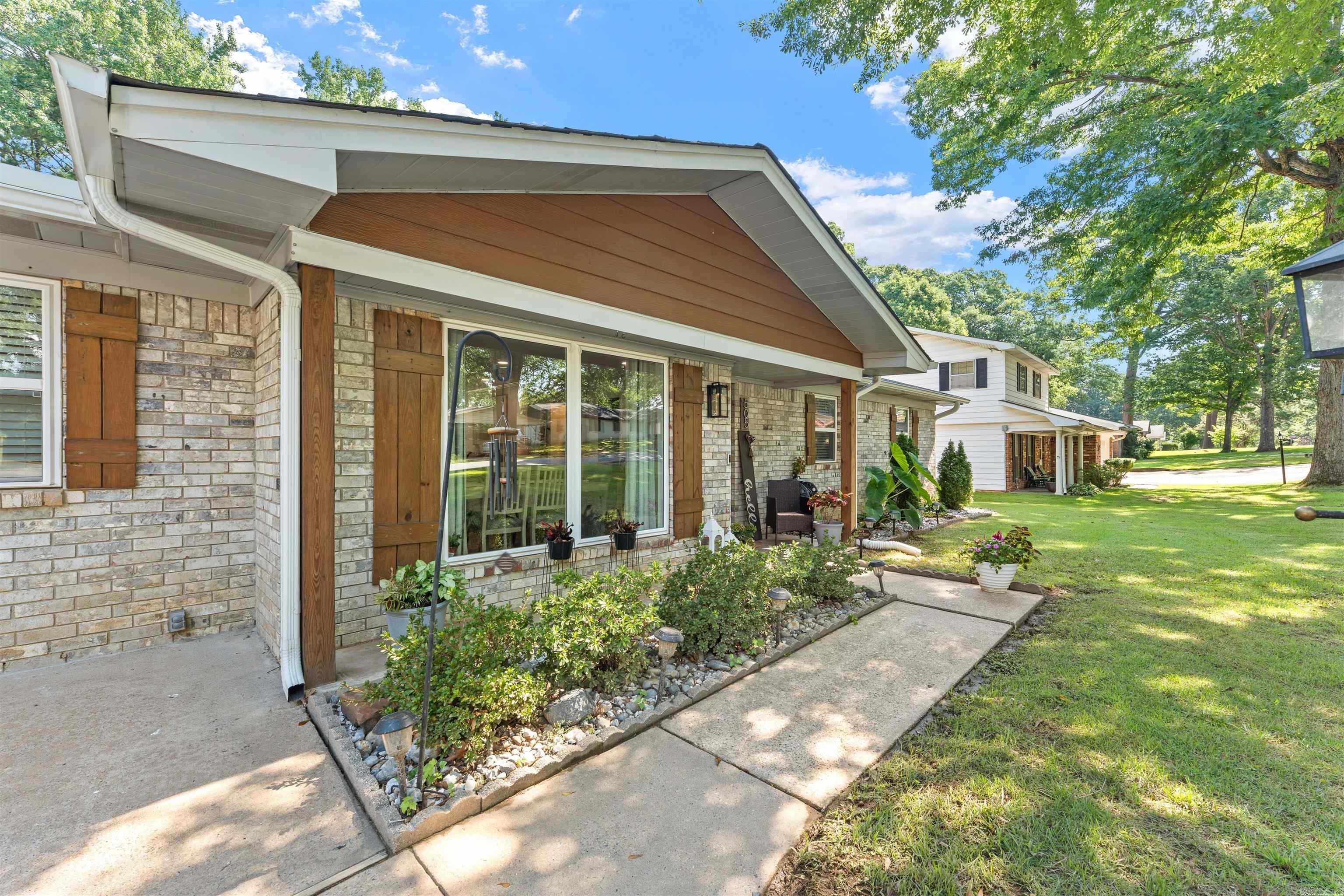 BLOOMFIELD HILLS - Residential