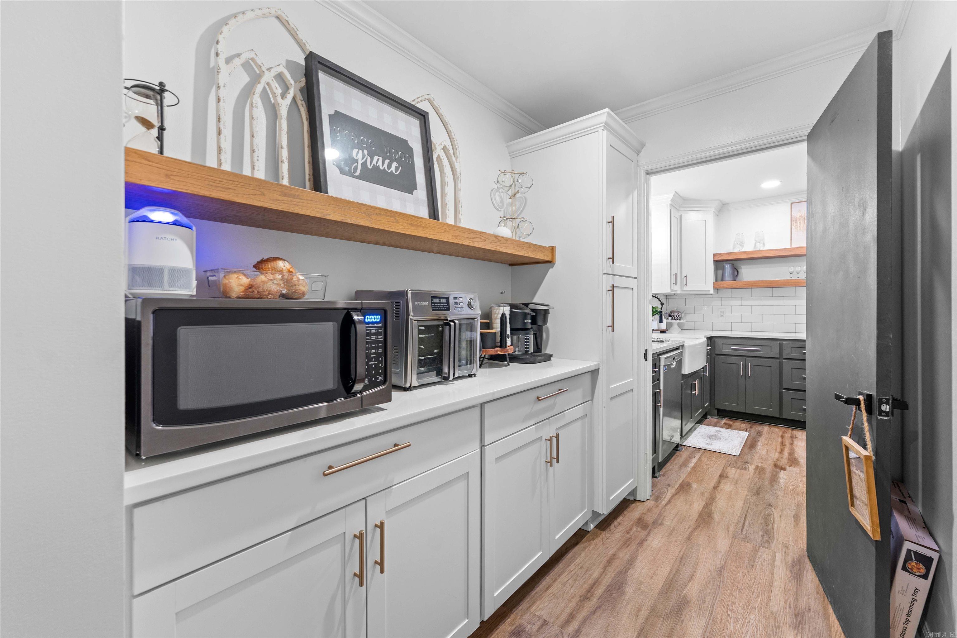 BLOOMFIELD HILLS - Residential