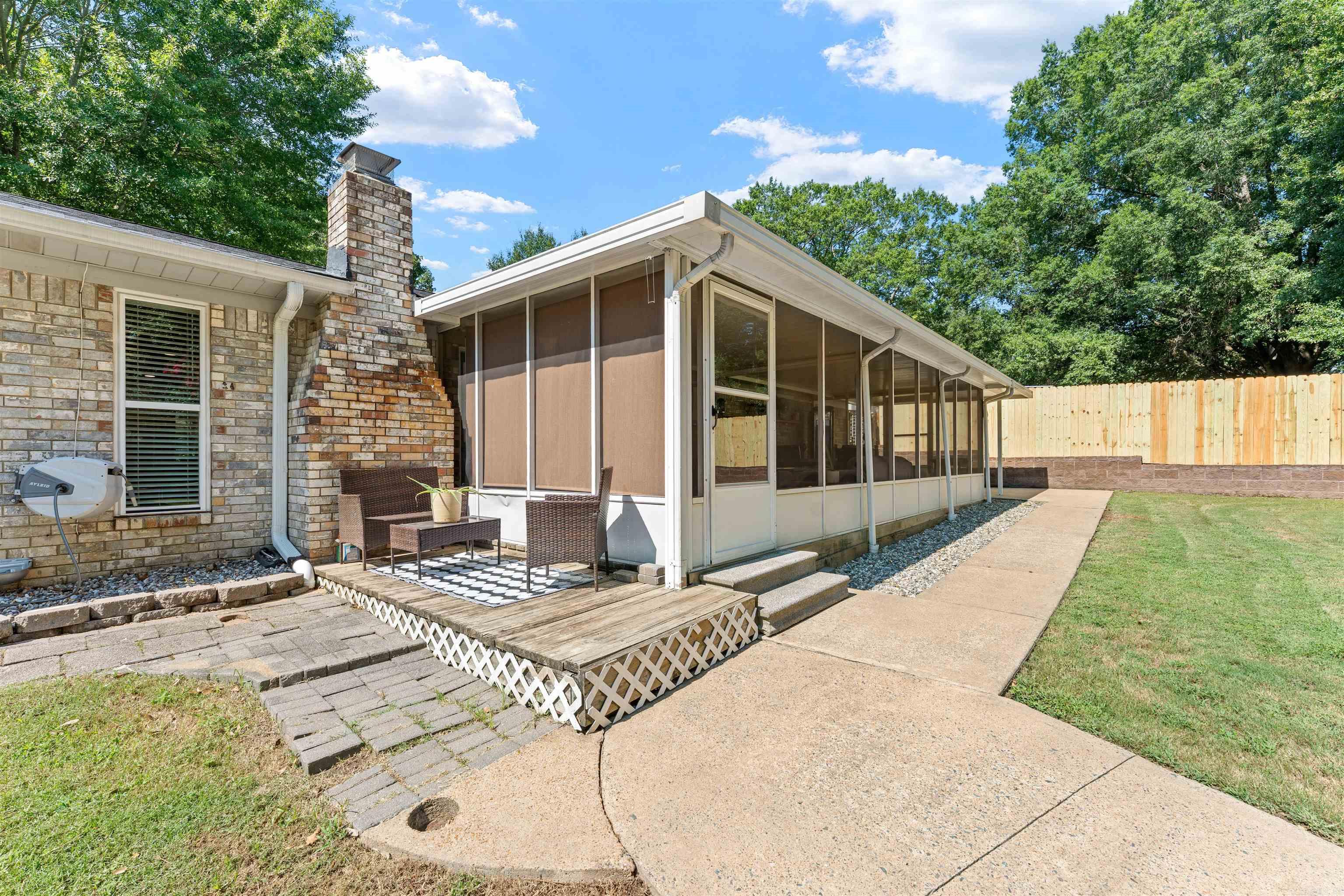 BLOOMFIELD HILLS - Residential
