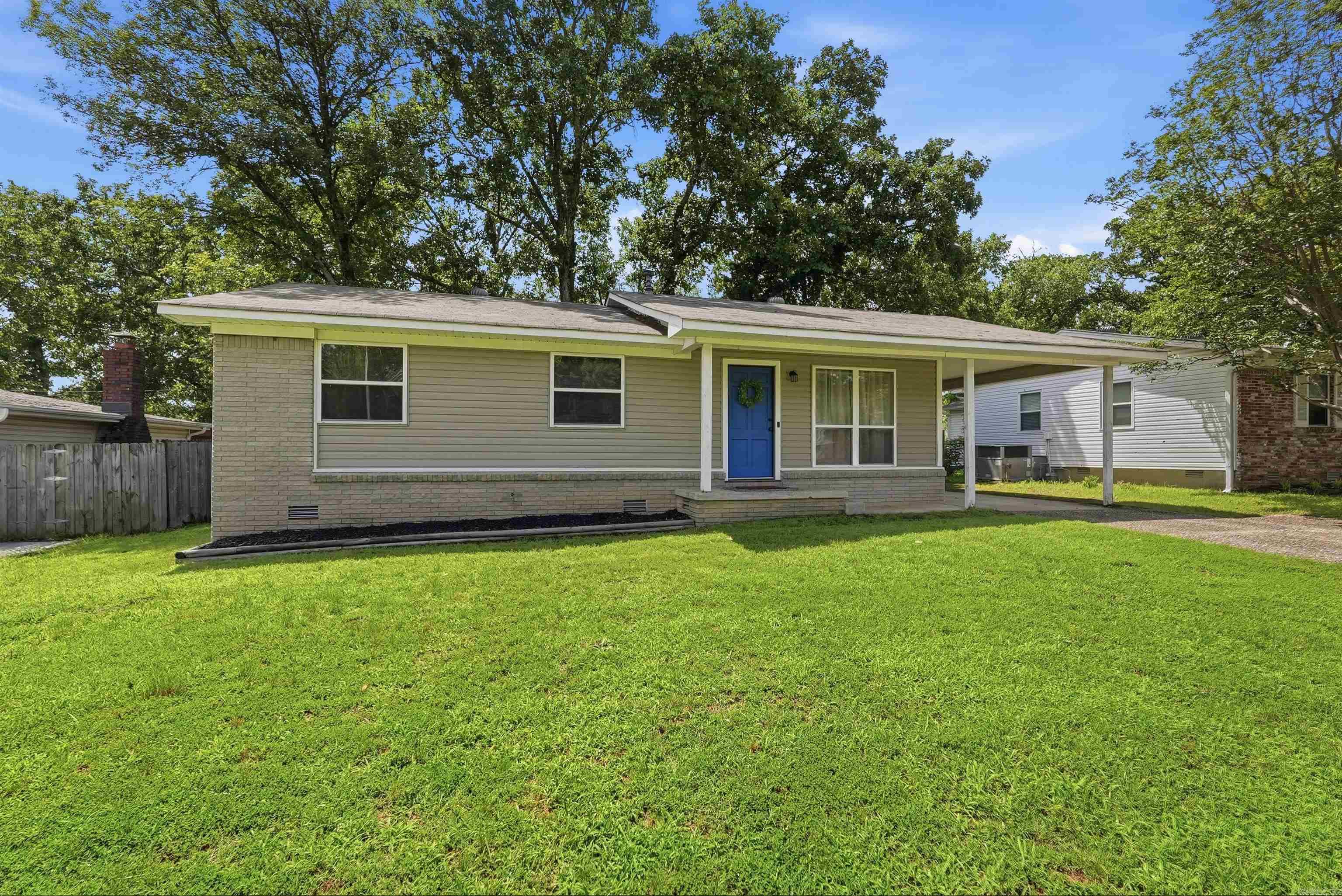 NORTHWOOD - Residential