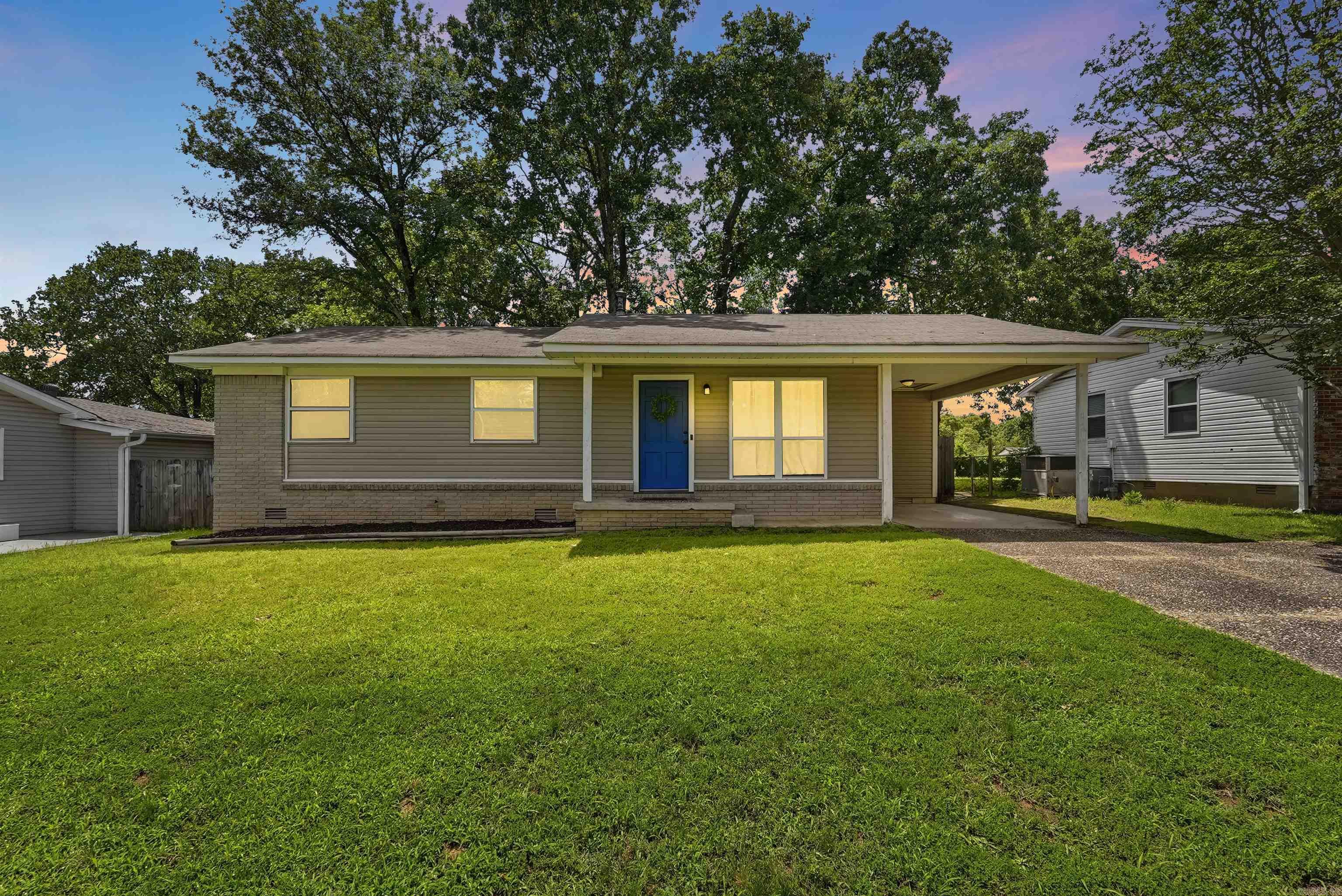 NORTHWOOD - Residential