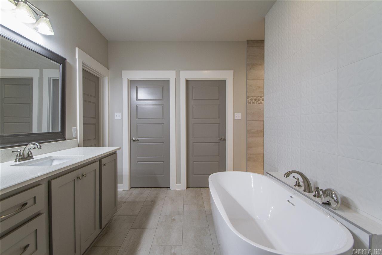 MAUMELLE VALLEY ESTATES - Residential