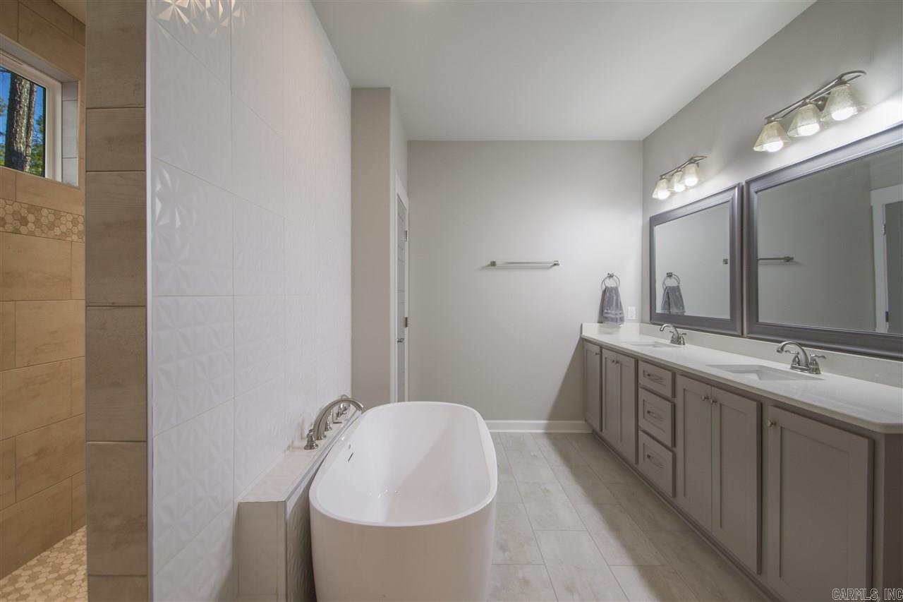 MAUMELLE VALLEY ESTATES - Residential