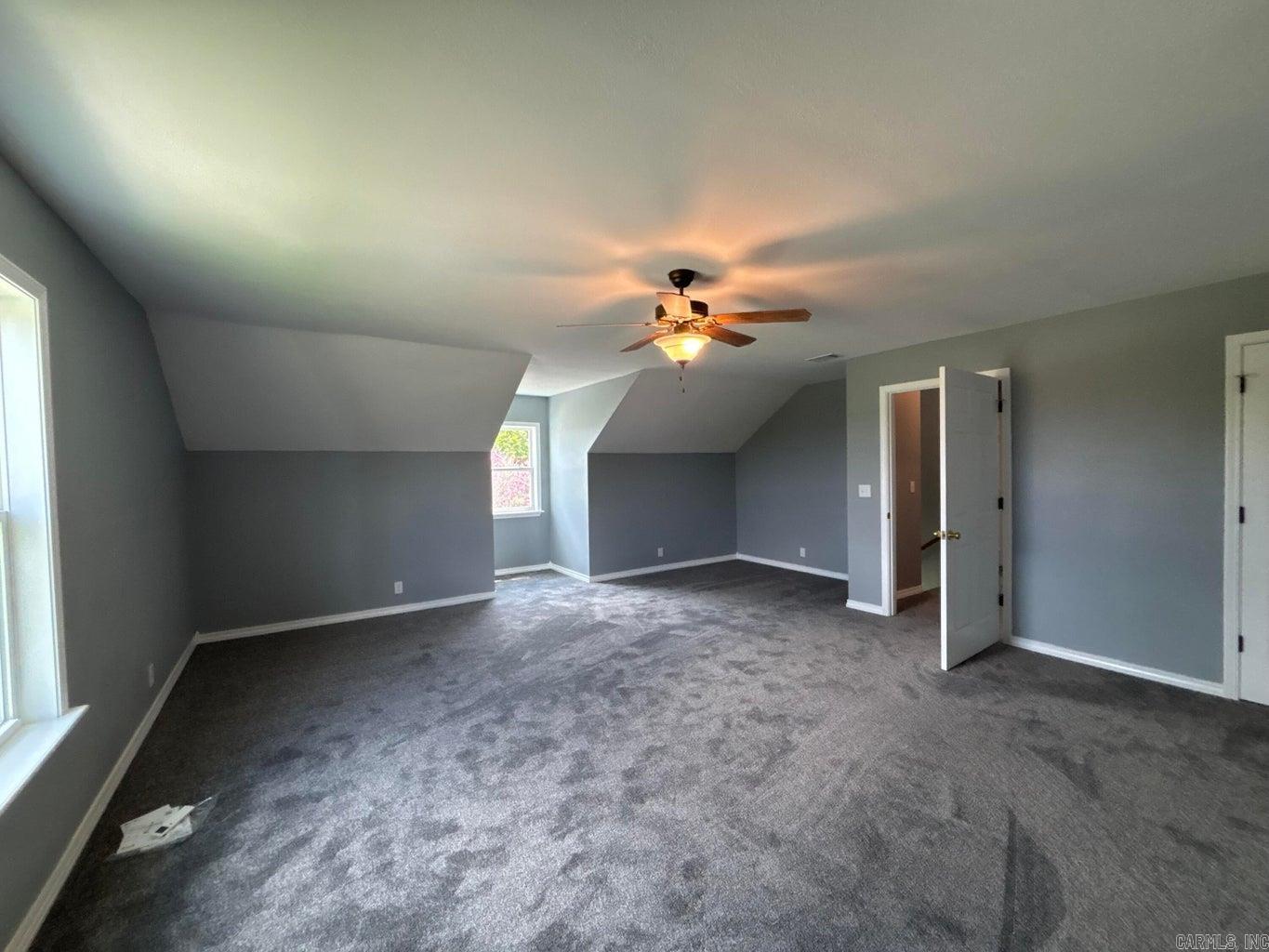 CHARLES SQUARE - Residential