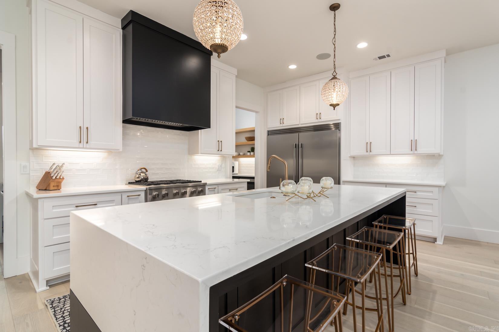 BELLA ROSA ESTATES - Residential