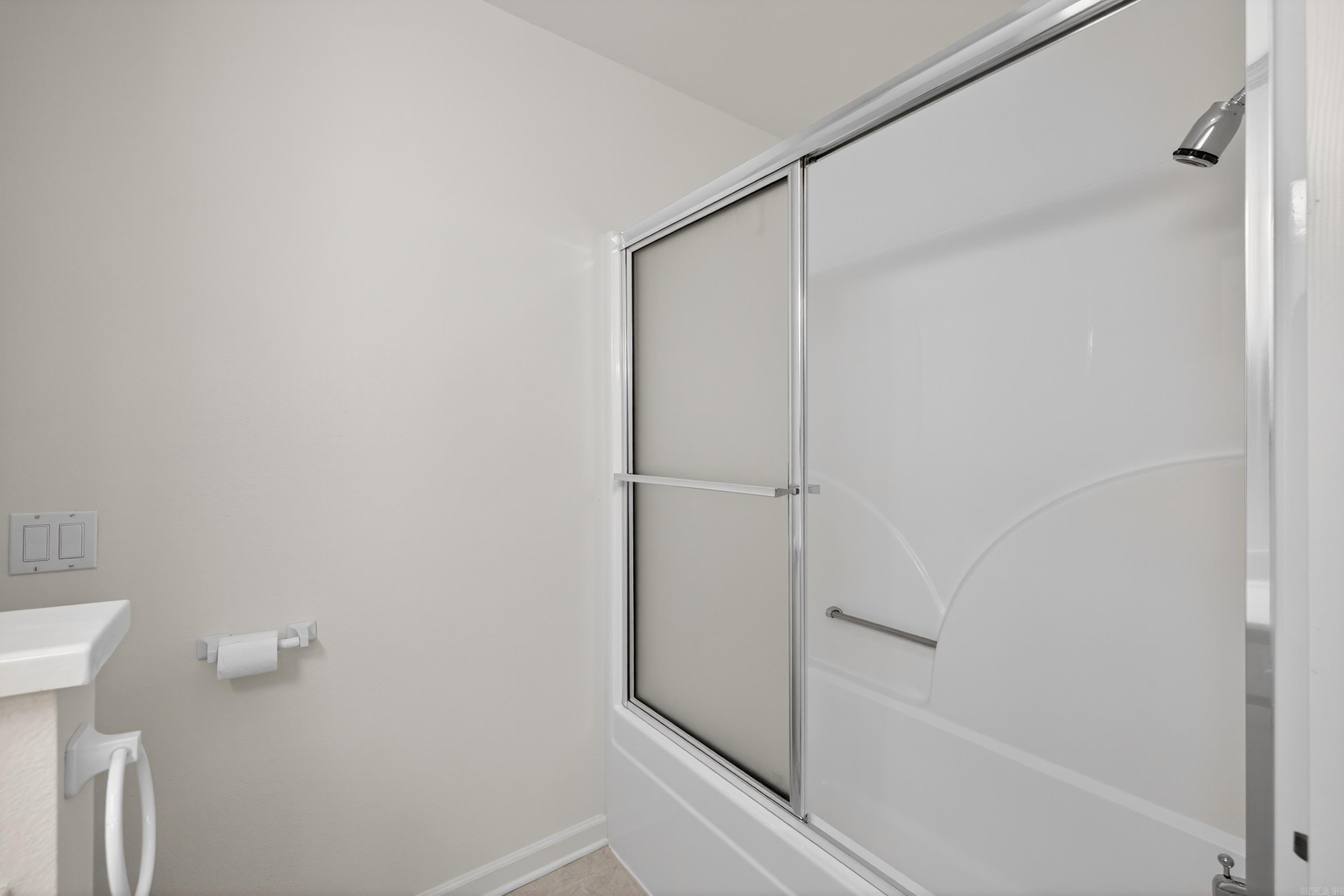 Megellan Courts - Residential