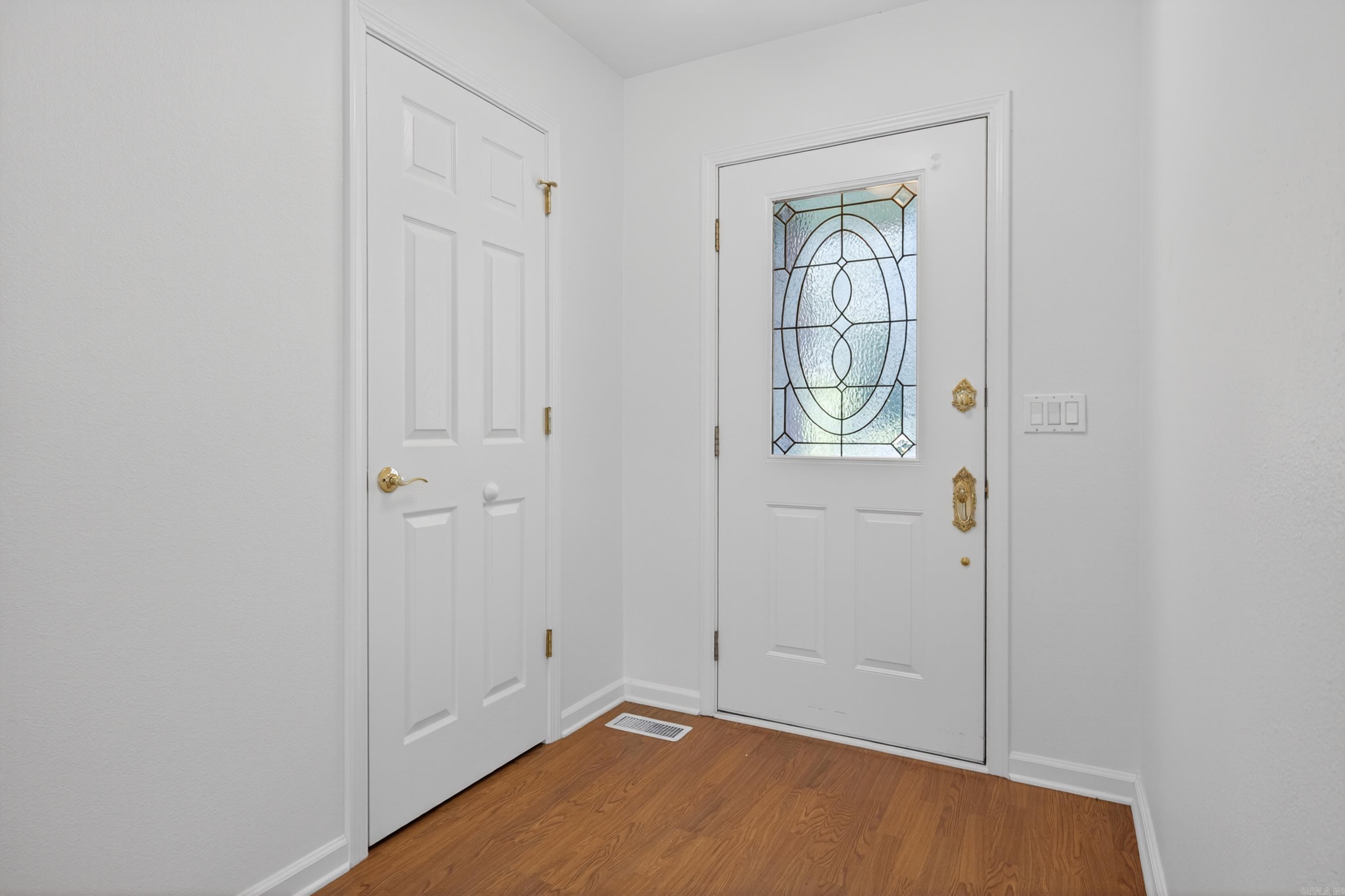 Megellan Courts - Residential