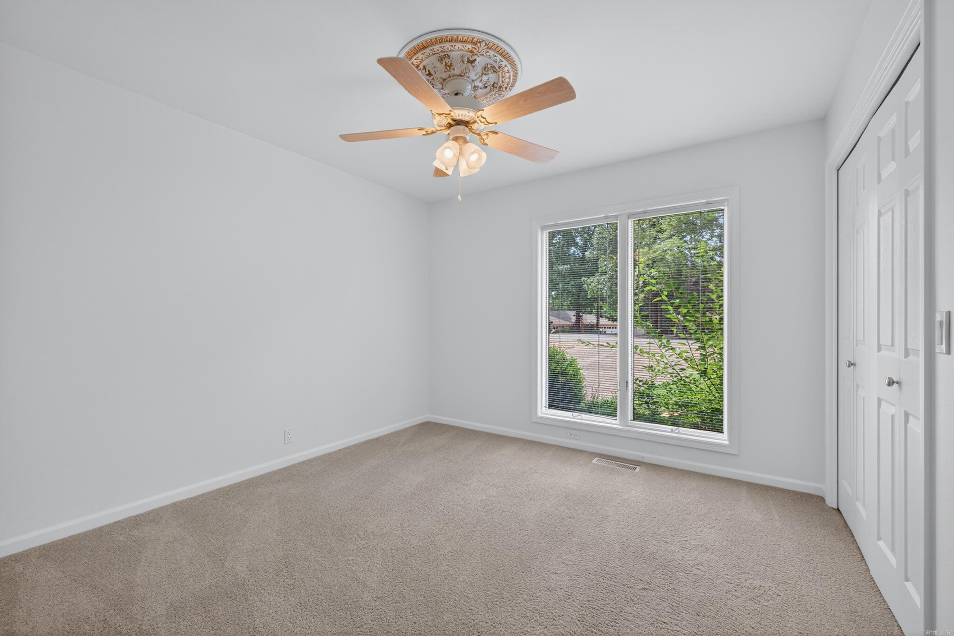 Megellan Courts - Residential