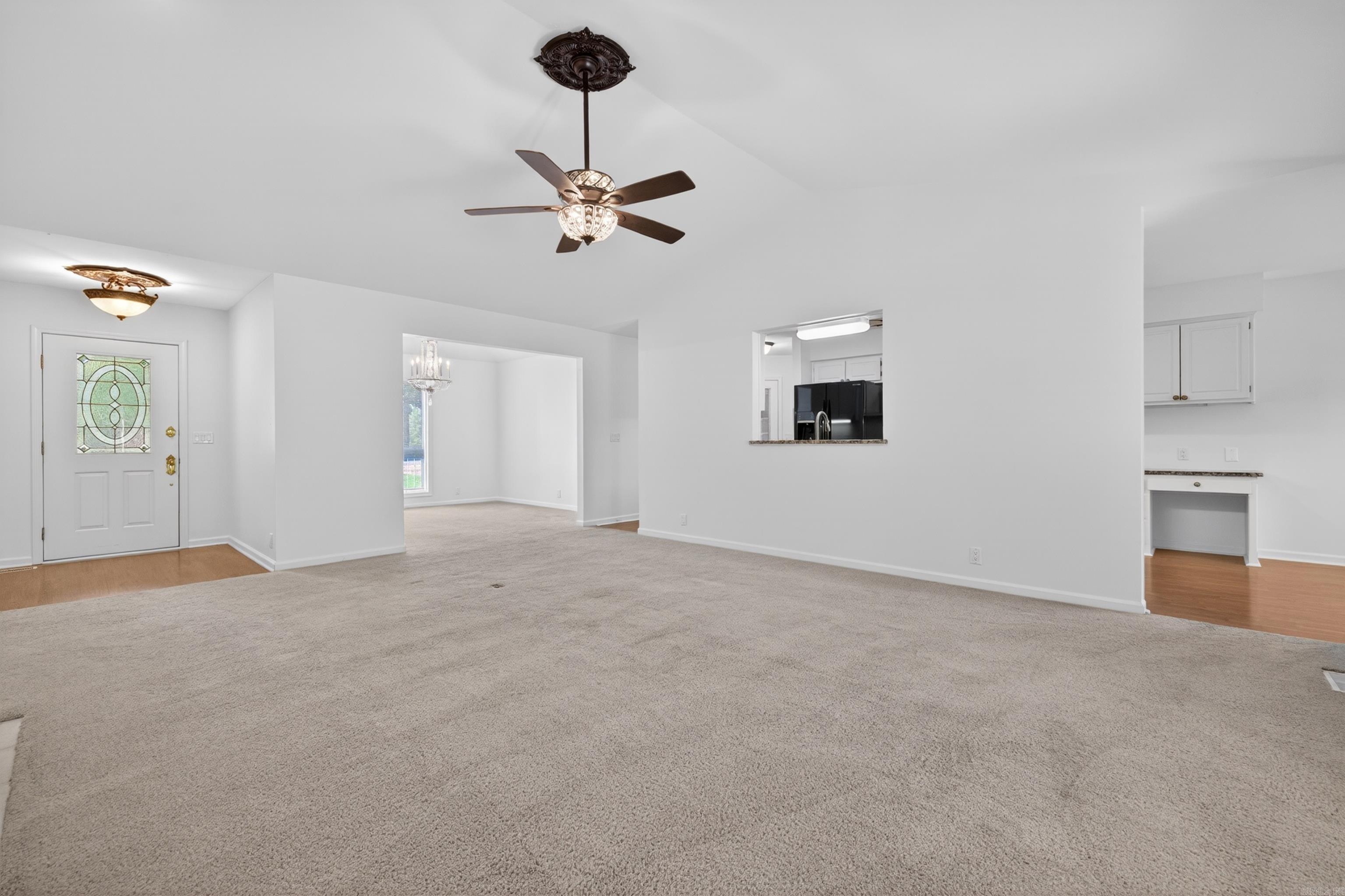 Megellan Courts - Residential