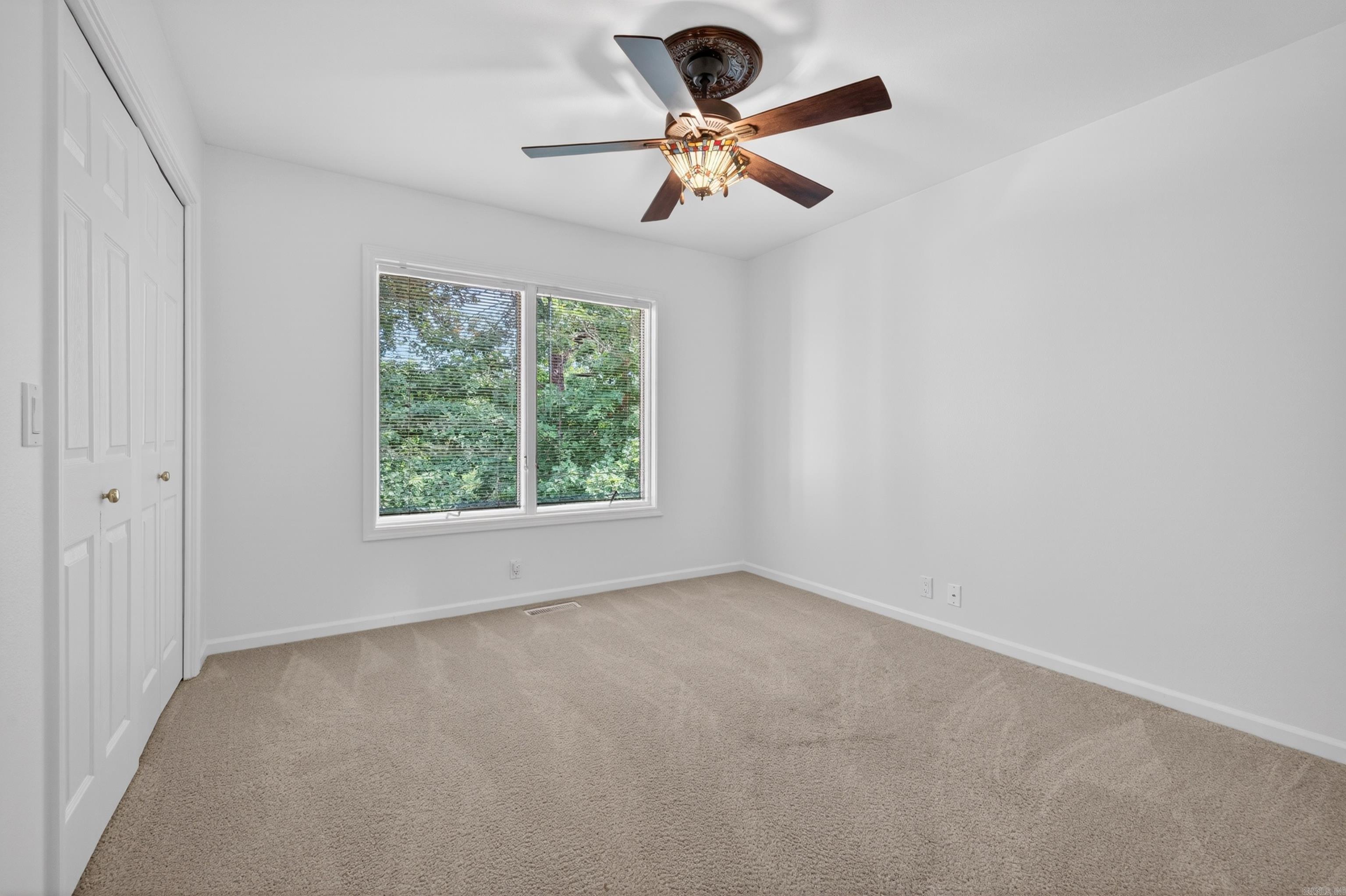 Megellan Courts - Residential