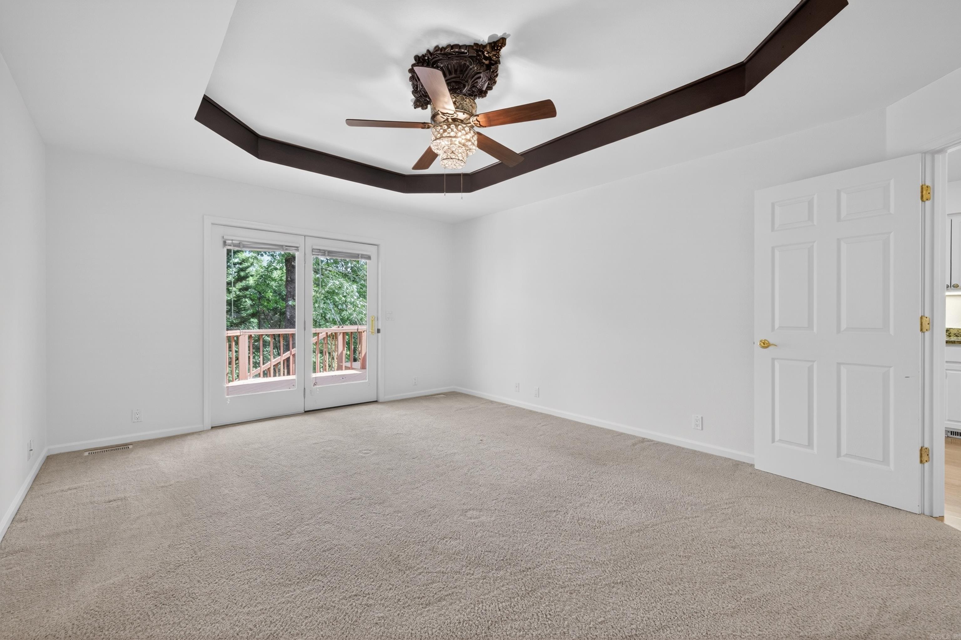 Megellan Courts - Residential