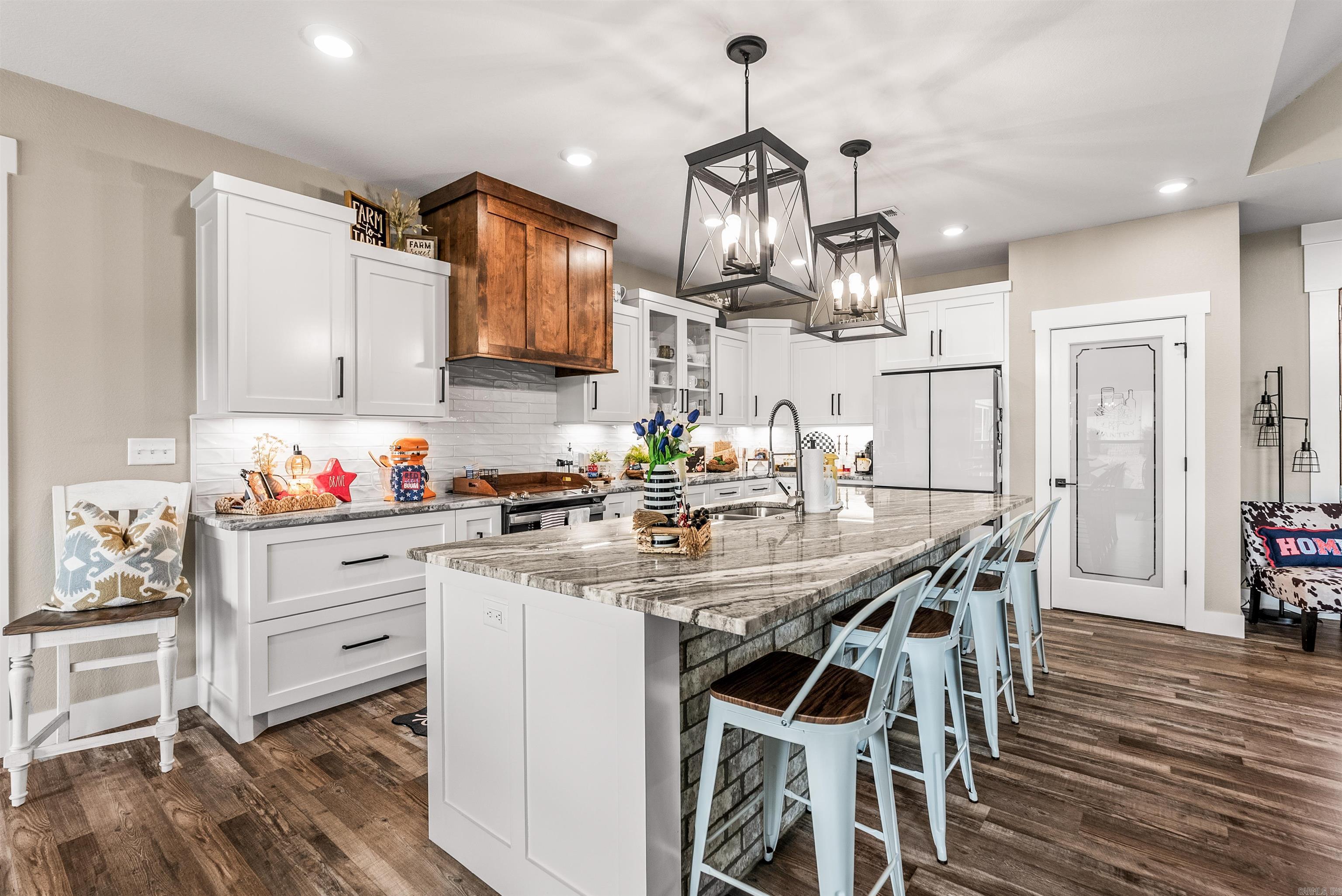 REPUBLICAN VALLEY ESTATES - Residential
