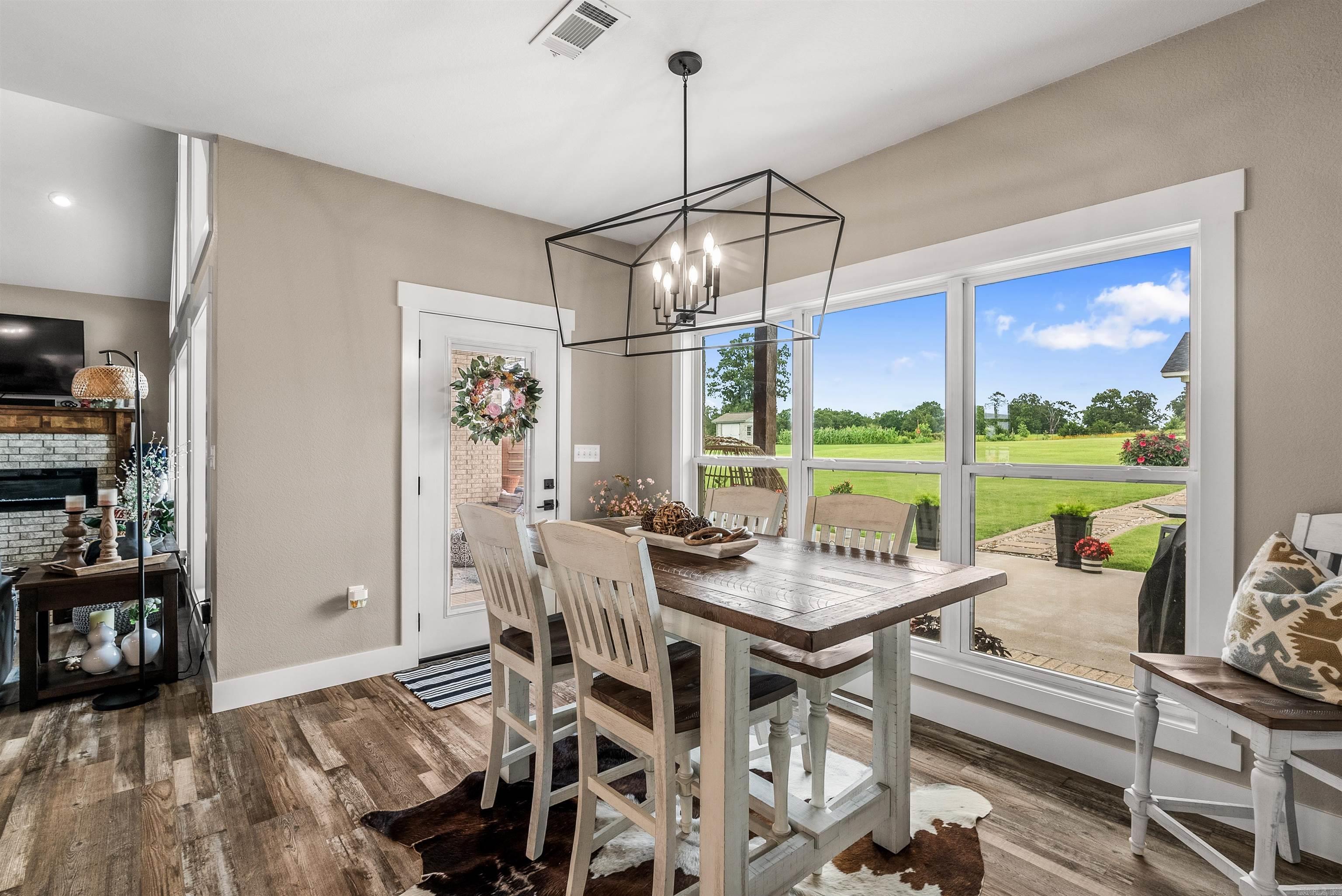 REPUBLICAN VALLEY ESTATES - Residential
