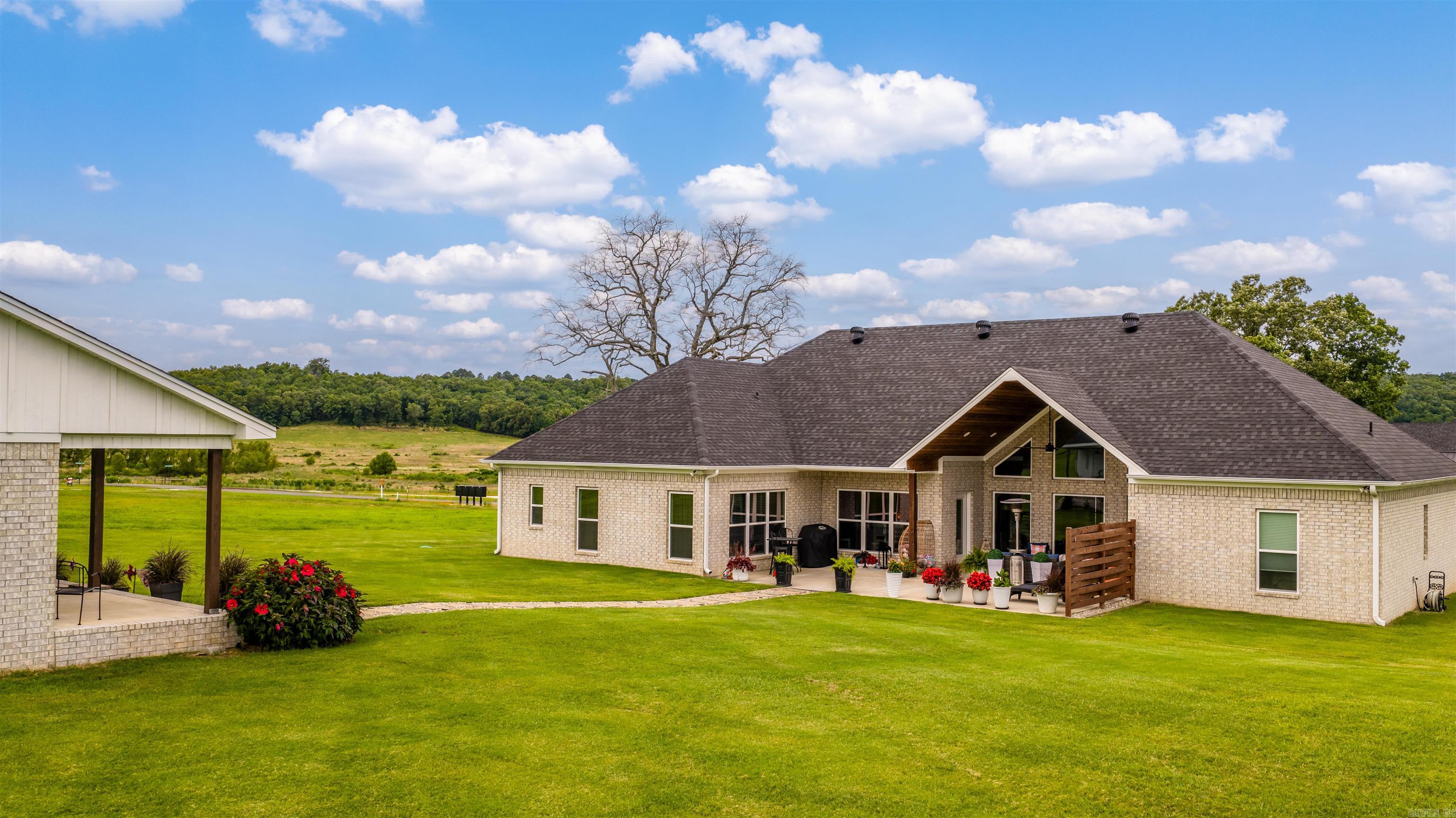 REPUBLICAN VALLEY ESTATES - Residential