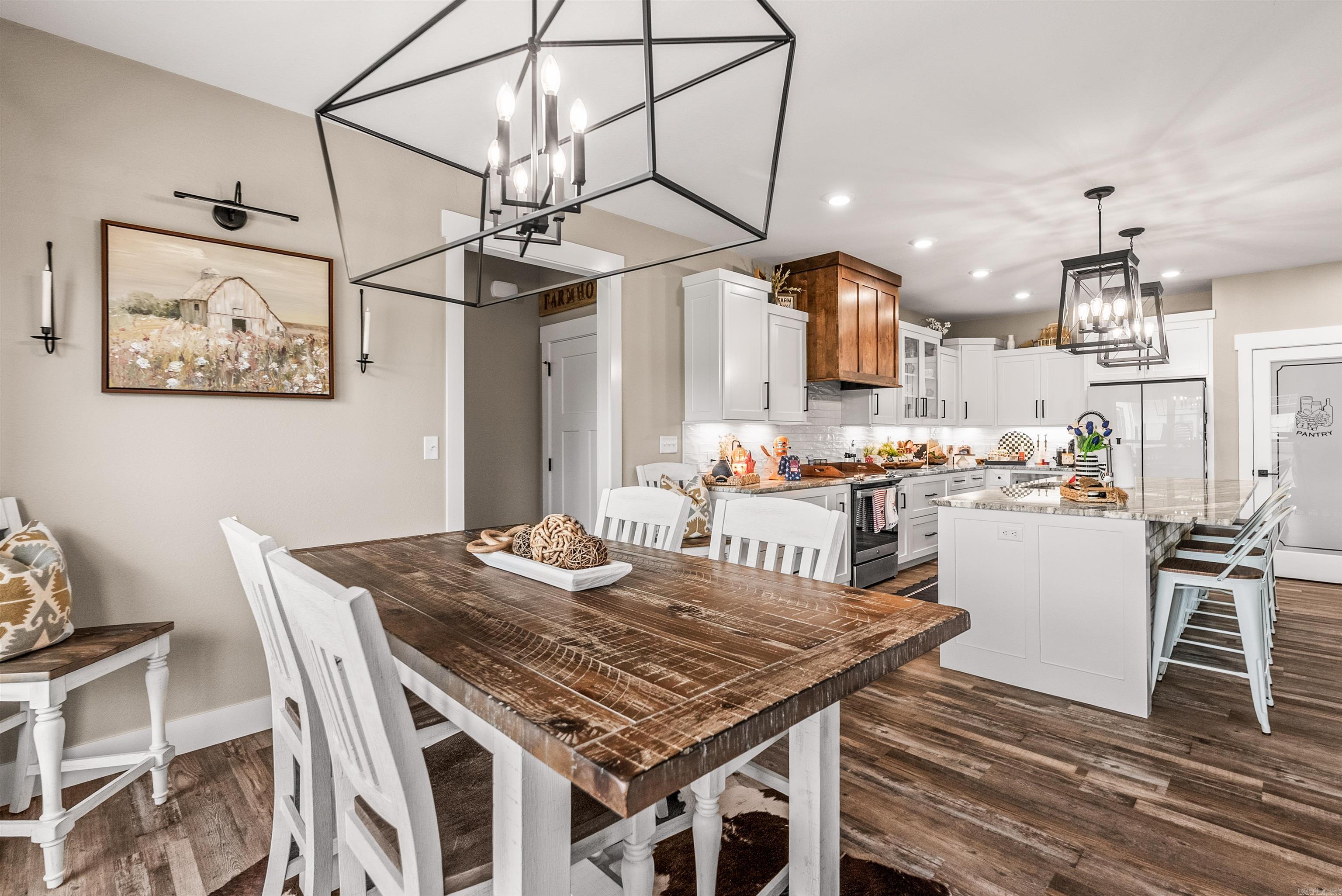 REPUBLICAN VALLEY ESTATES - Residential