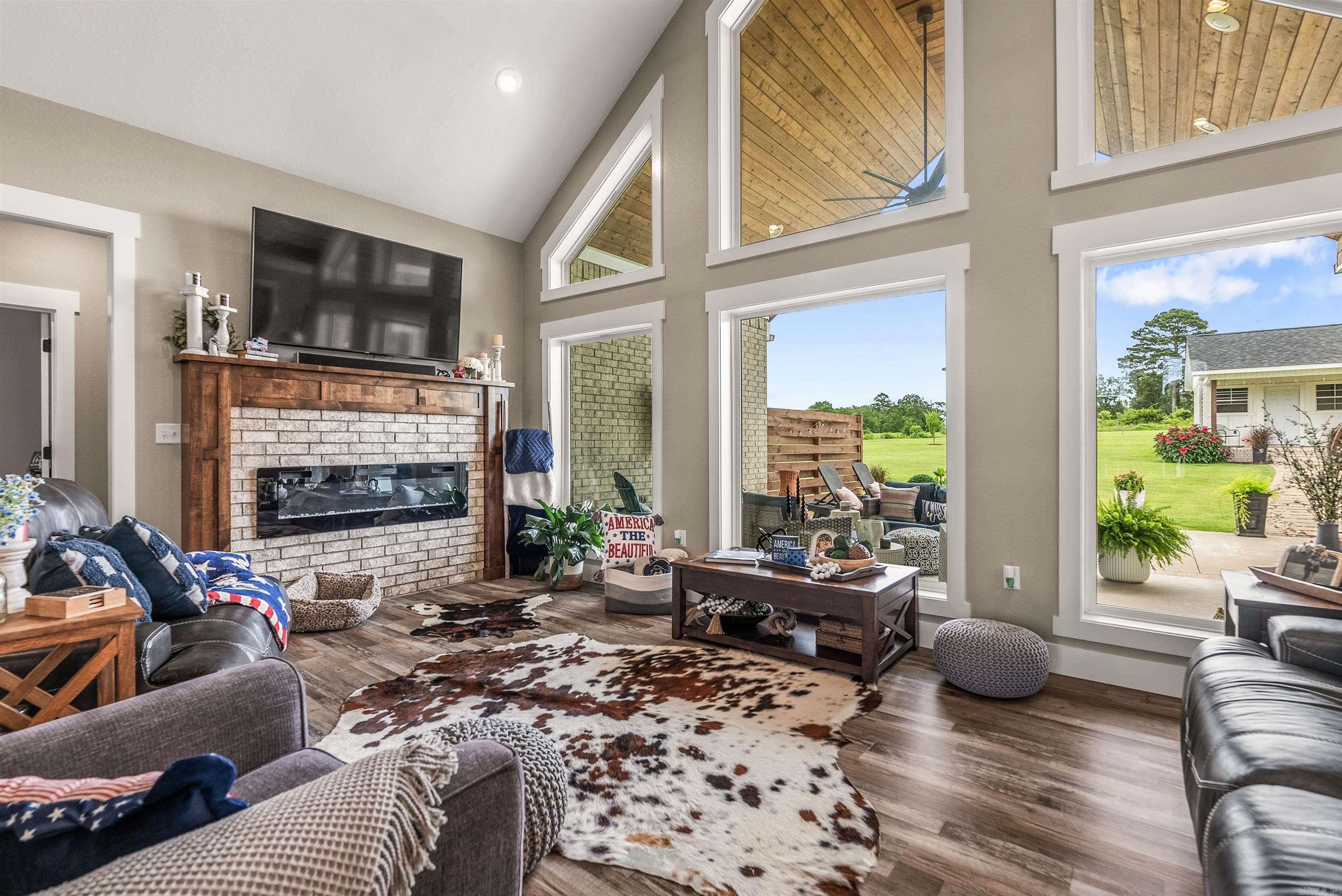 REPUBLICAN VALLEY ESTATES - Residential