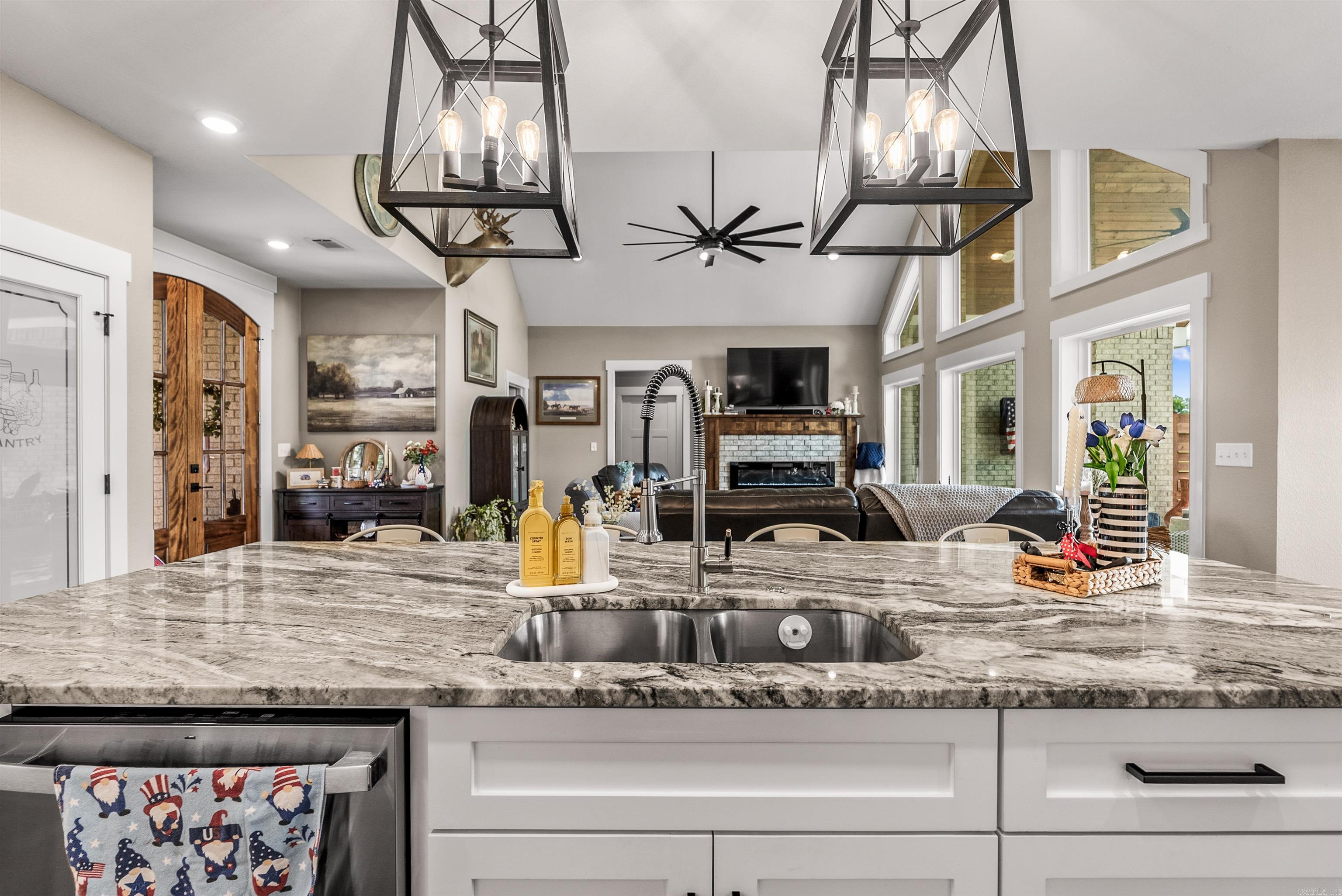 REPUBLICAN VALLEY ESTATES - Residential