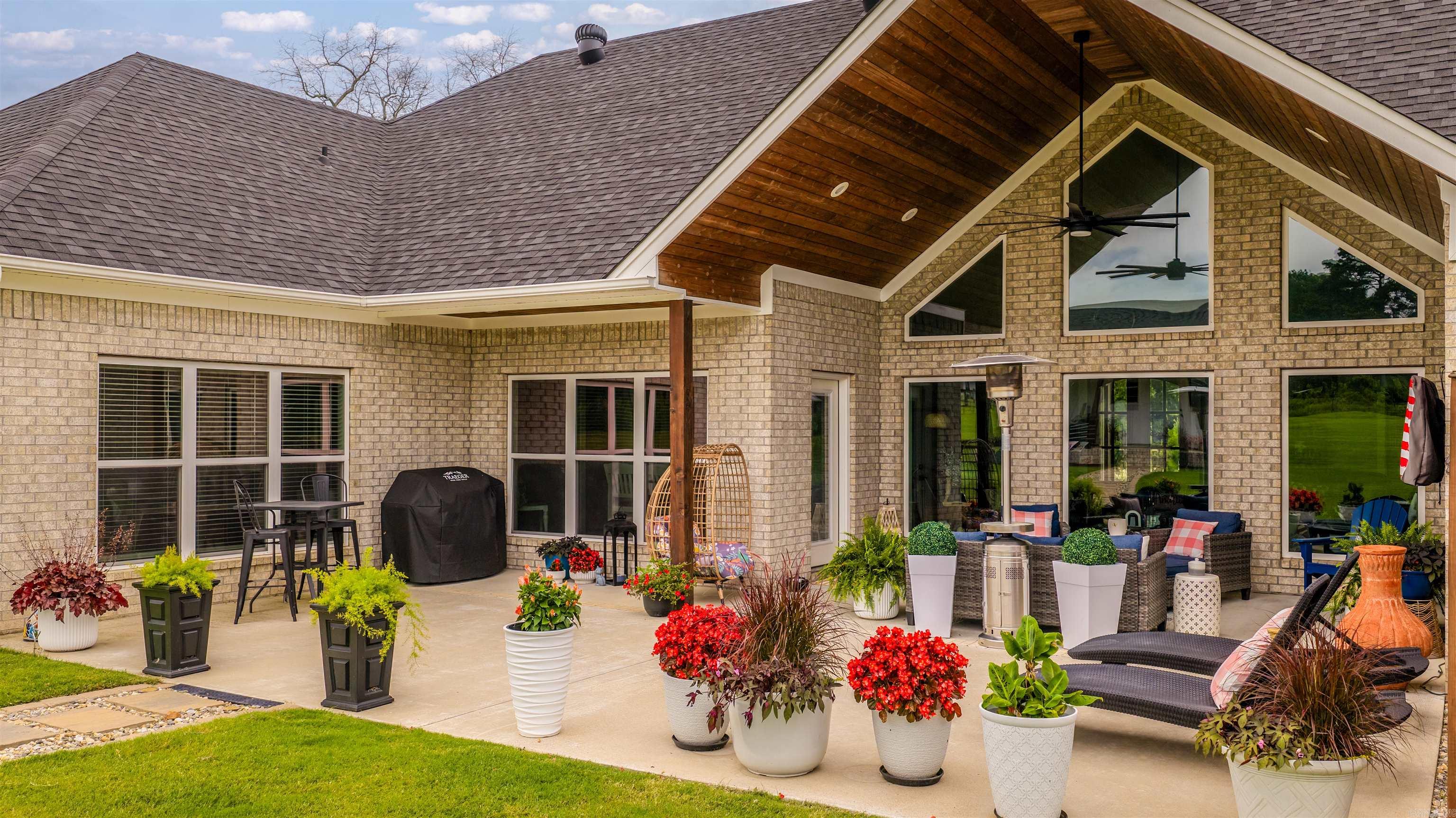 REPUBLICAN VALLEY ESTATES - Residential