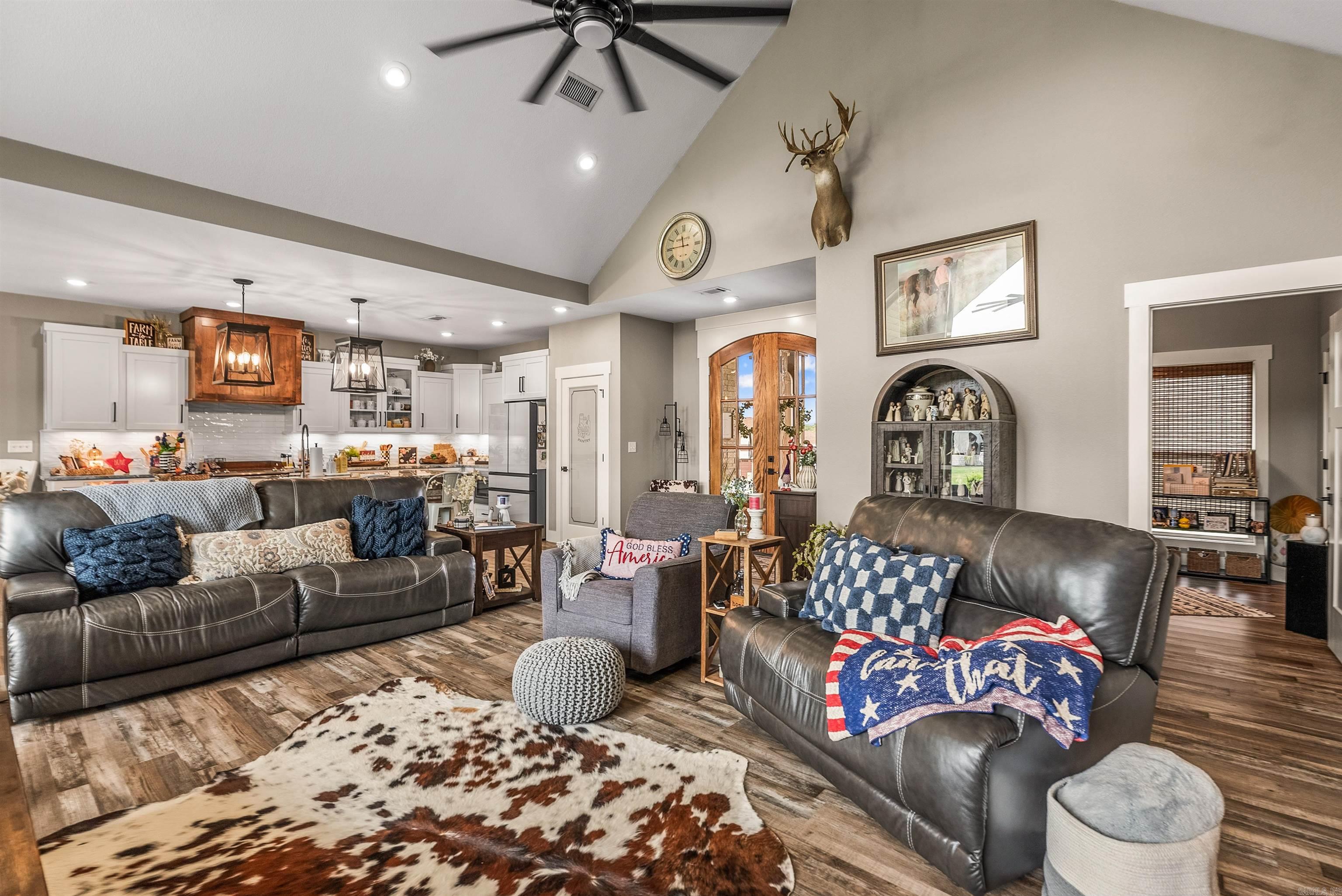 REPUBLICAN VALLEY ESTATES - Residential