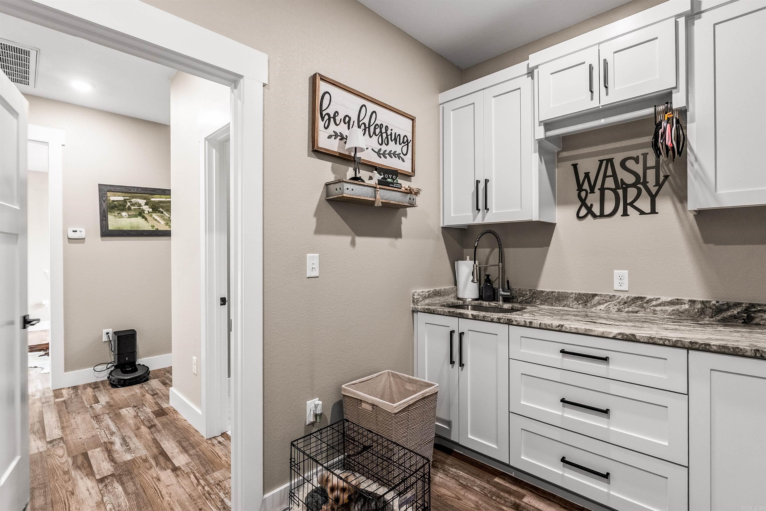 REPUBLICAN VALLEY ESTATES - Residential