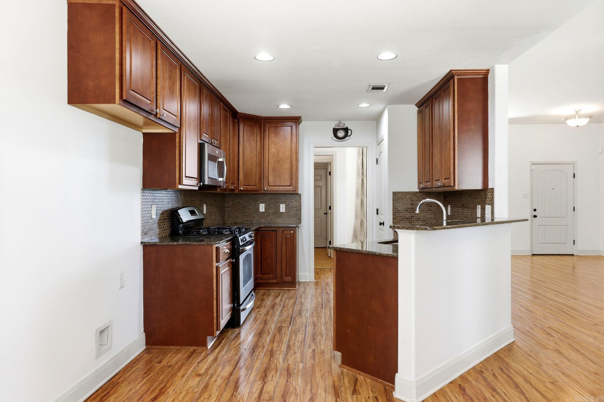 OAK GLENN - Residential