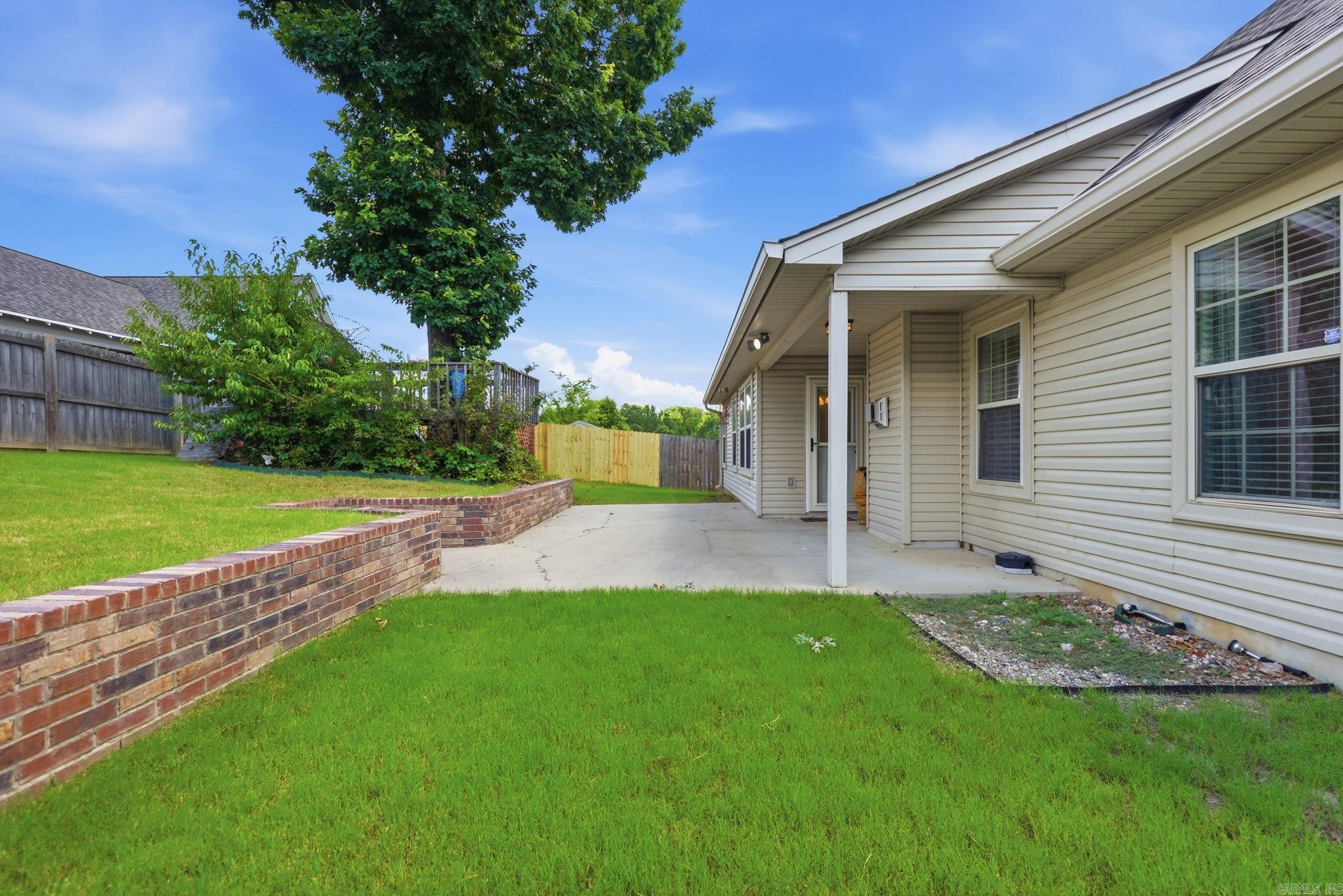 OAK GLENN - Residential