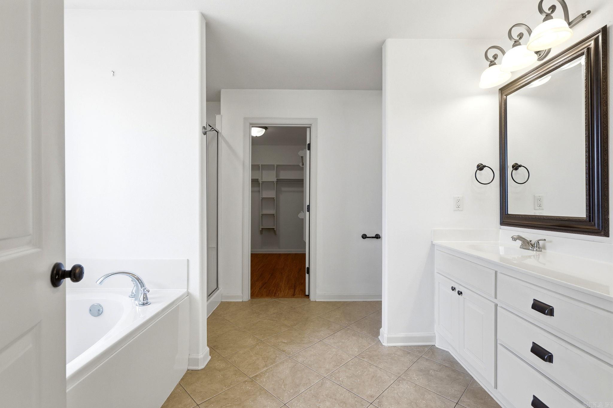 OAK GLENN - Residential