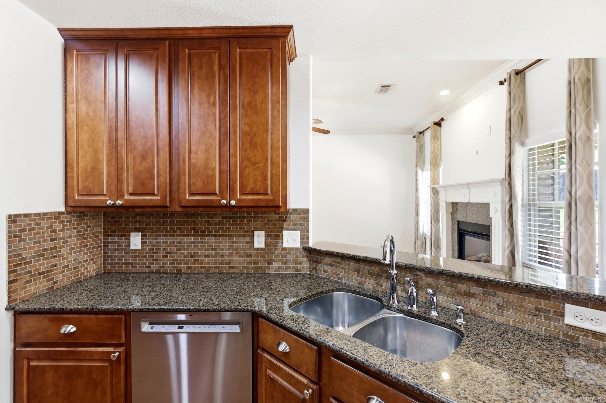 OAK GLENN - Residential
