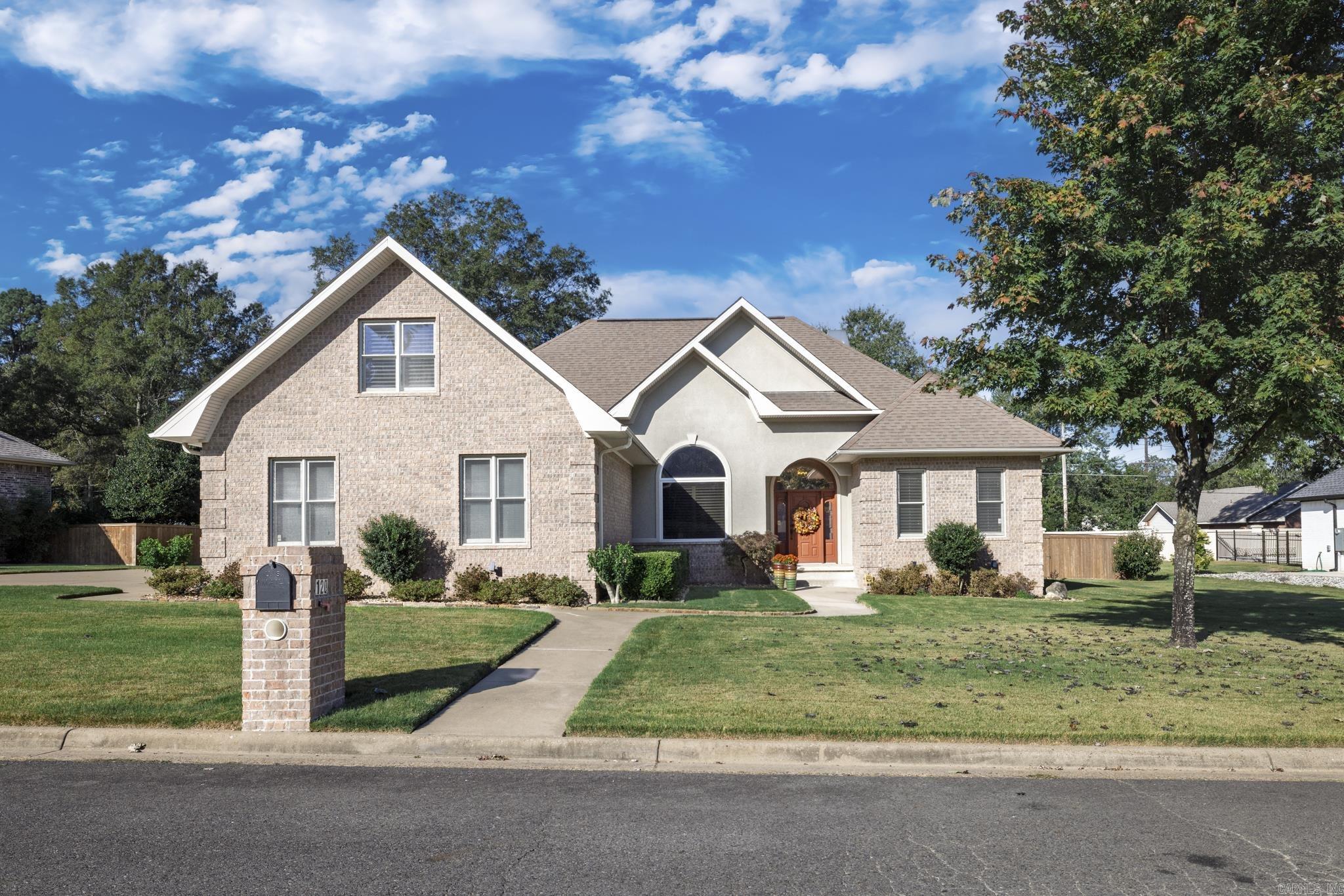 CANTERBURY HEIGHTS - Residential