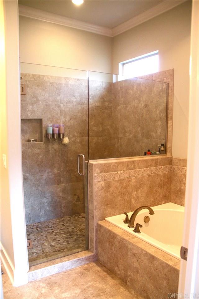 WOODLANDS EDGE - Residential