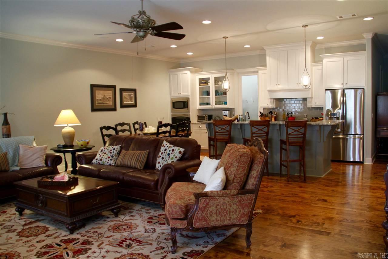 WOODLANDS EDGE - Residential