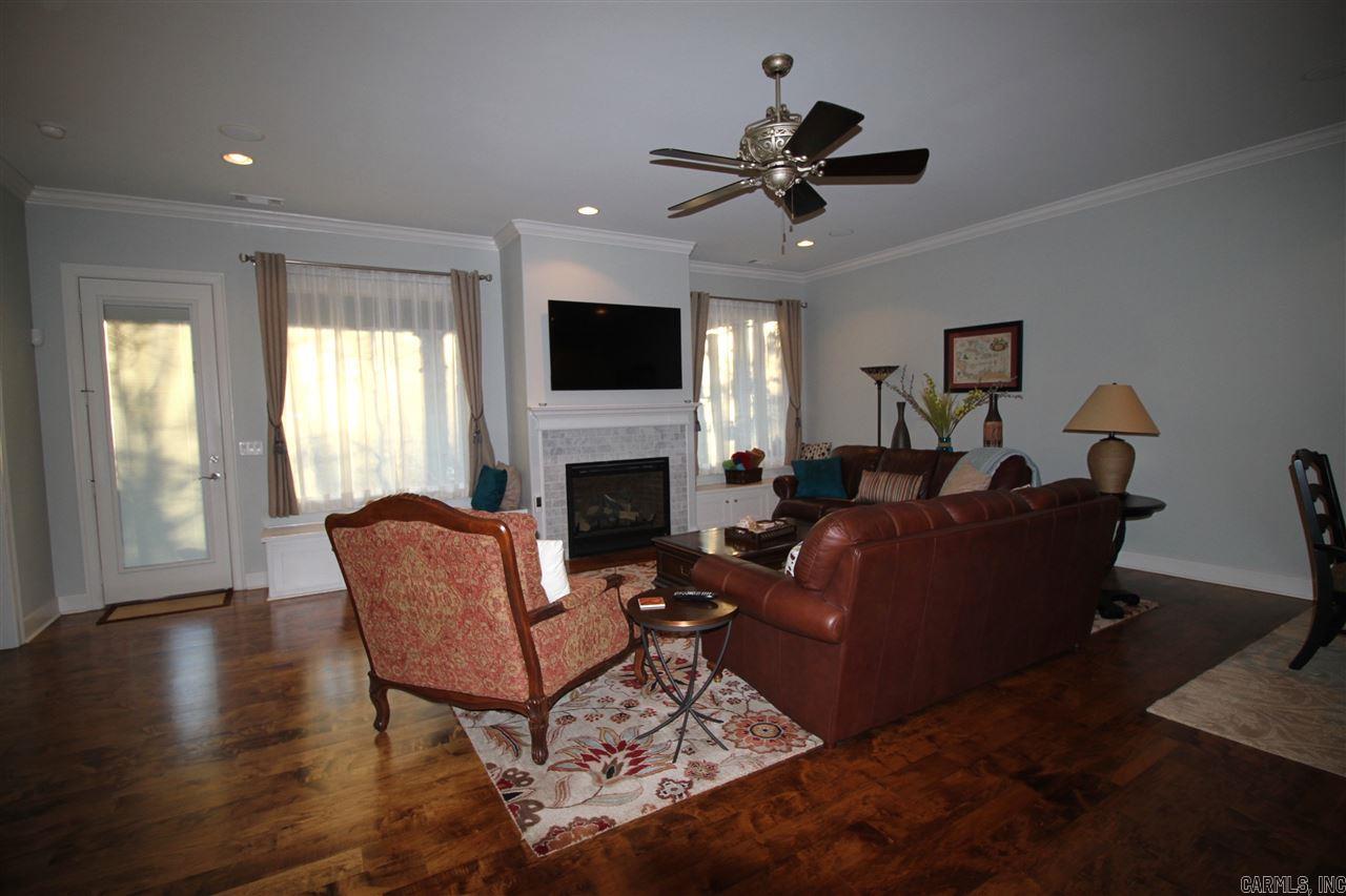 WOODLANDS EDGE - Residential